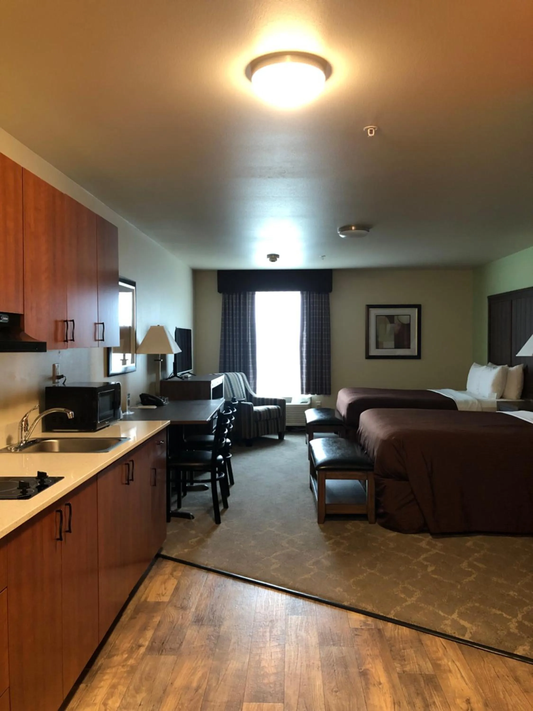 Bedroom, Bed in Aspen Suites Hotel Juneau