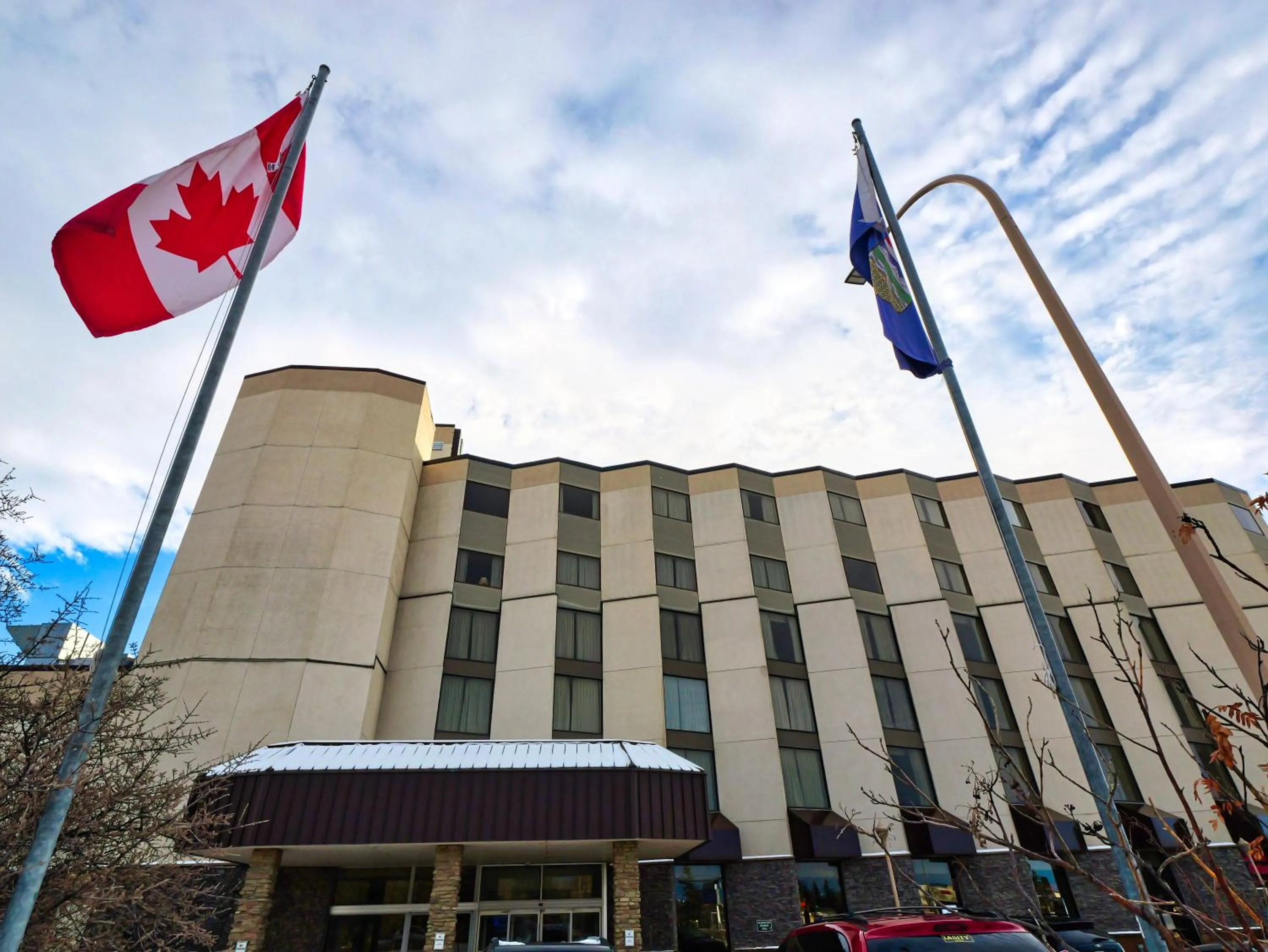 Continental Inn & Suites