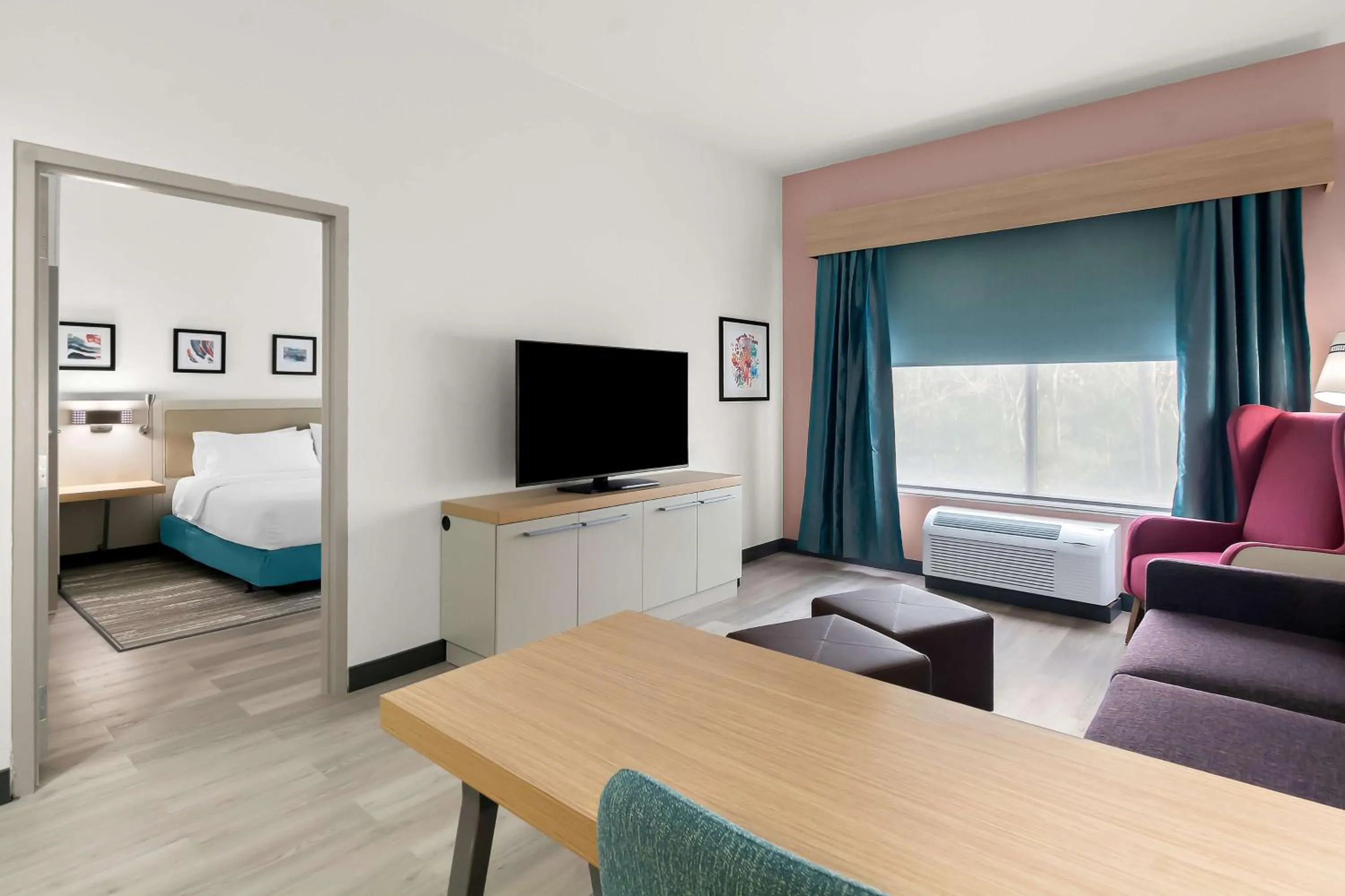 Living room, Bed in Hilton Garden Inn Lexington Georgetown