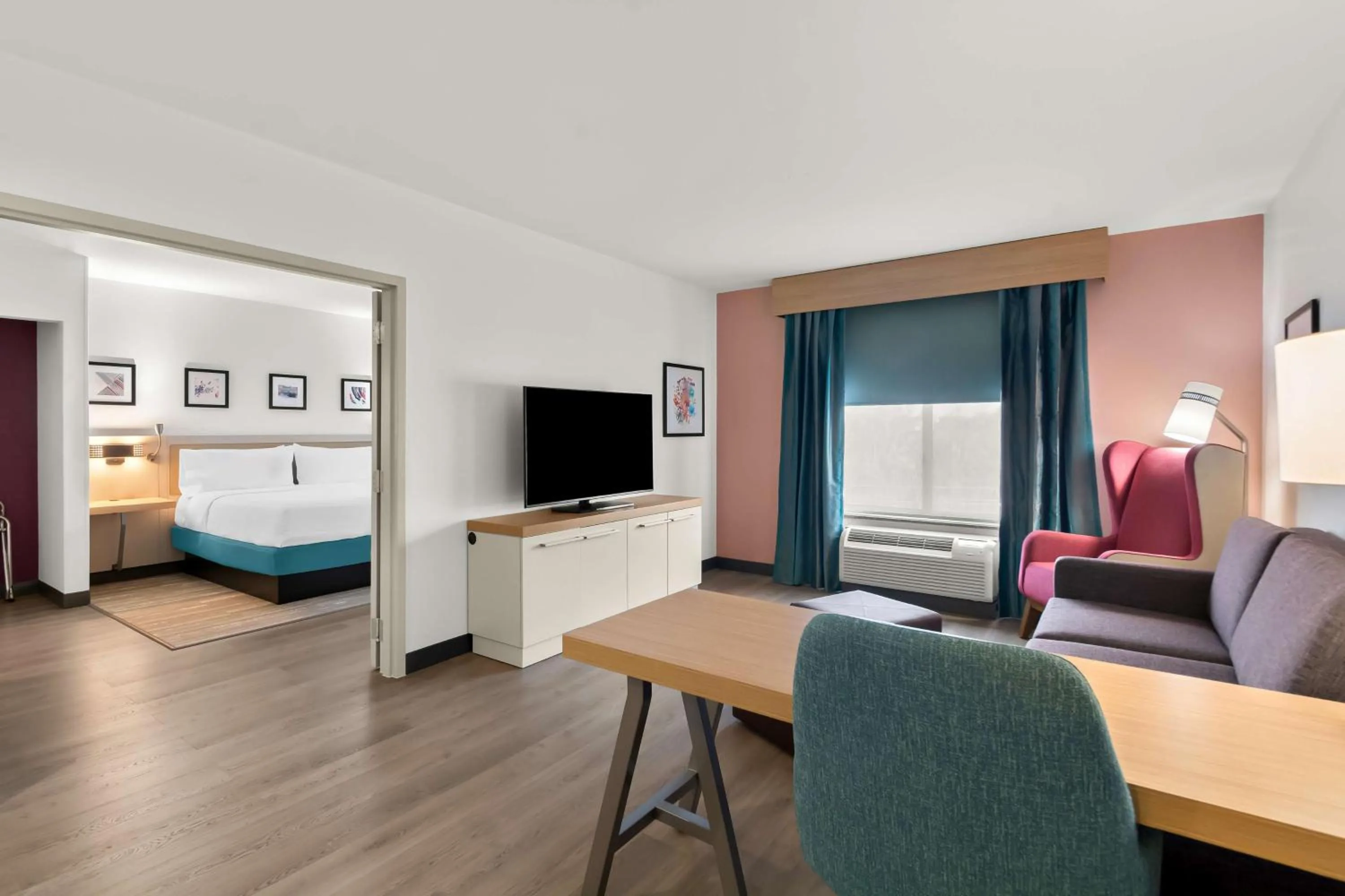 Living room, Bed in Hilton Garden Inn Lexington Georgetown