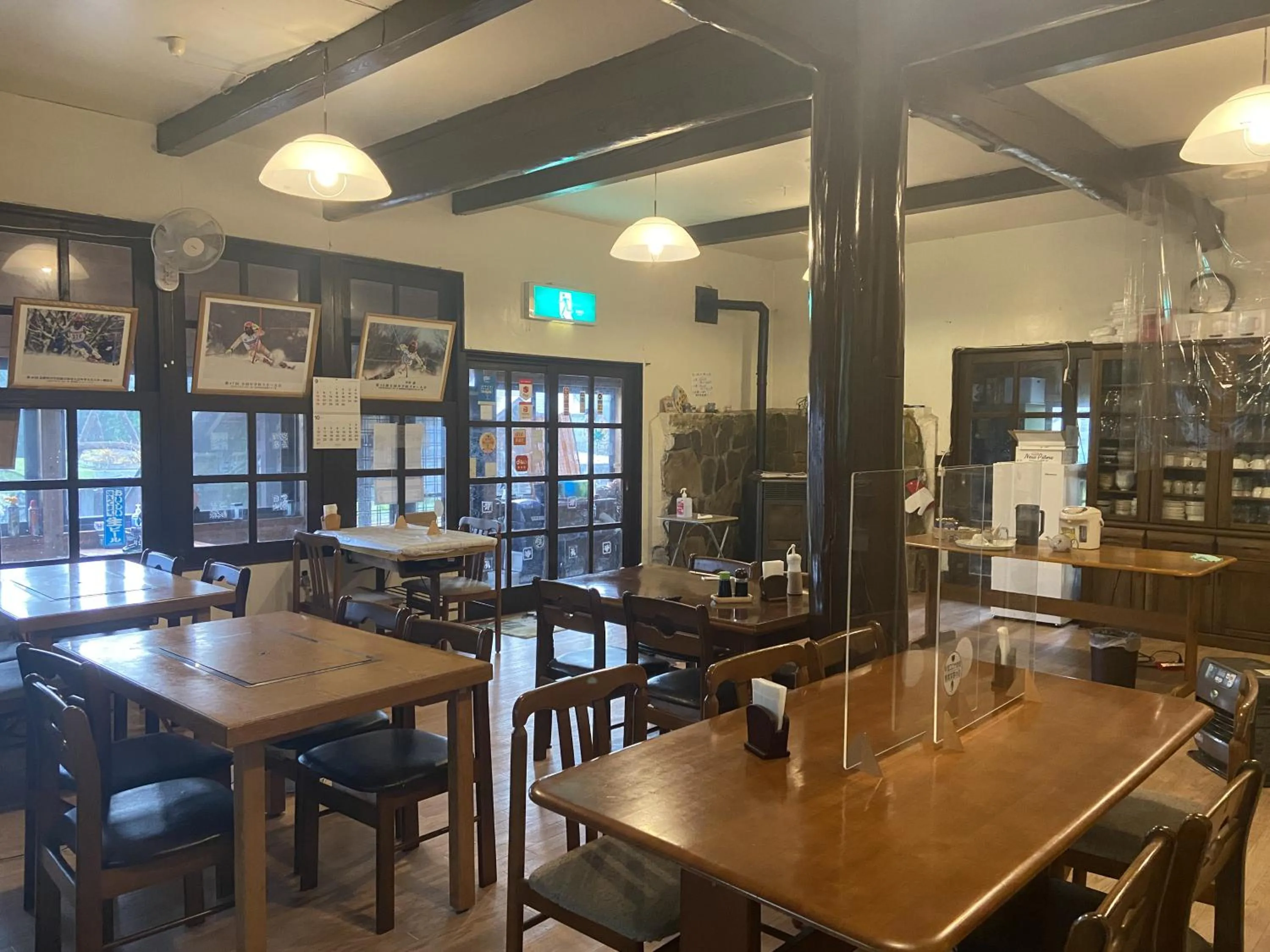 Restaurant/places to eat in Lodge Oakland