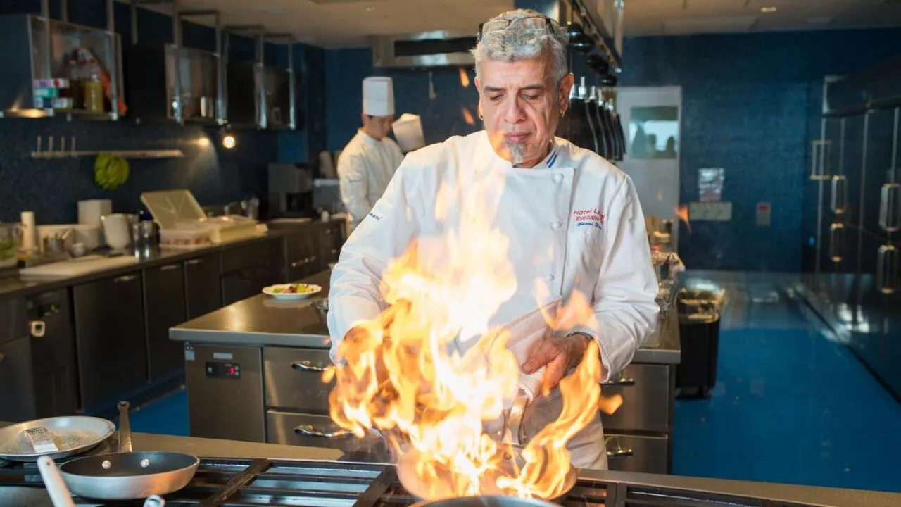 Restaurant/places to eat in Hotel Limani