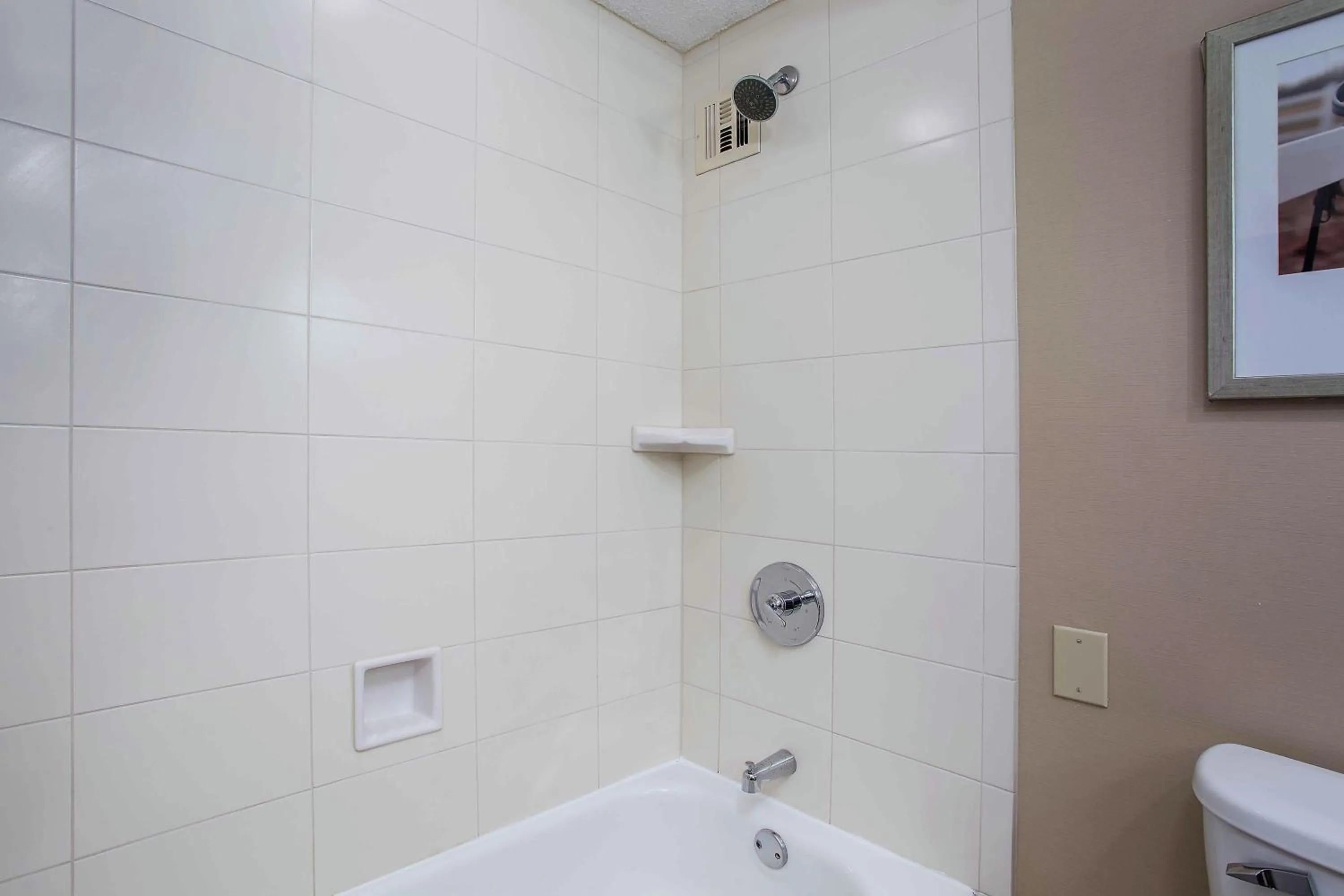 Bathroom in Embassy Suites Lexington