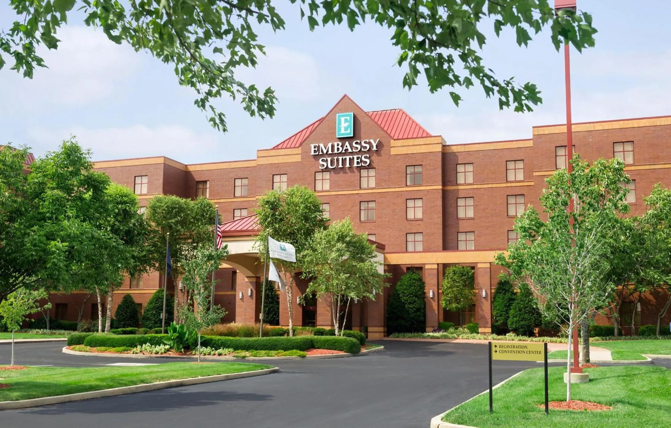 Property building in Embassy Suites Lexington