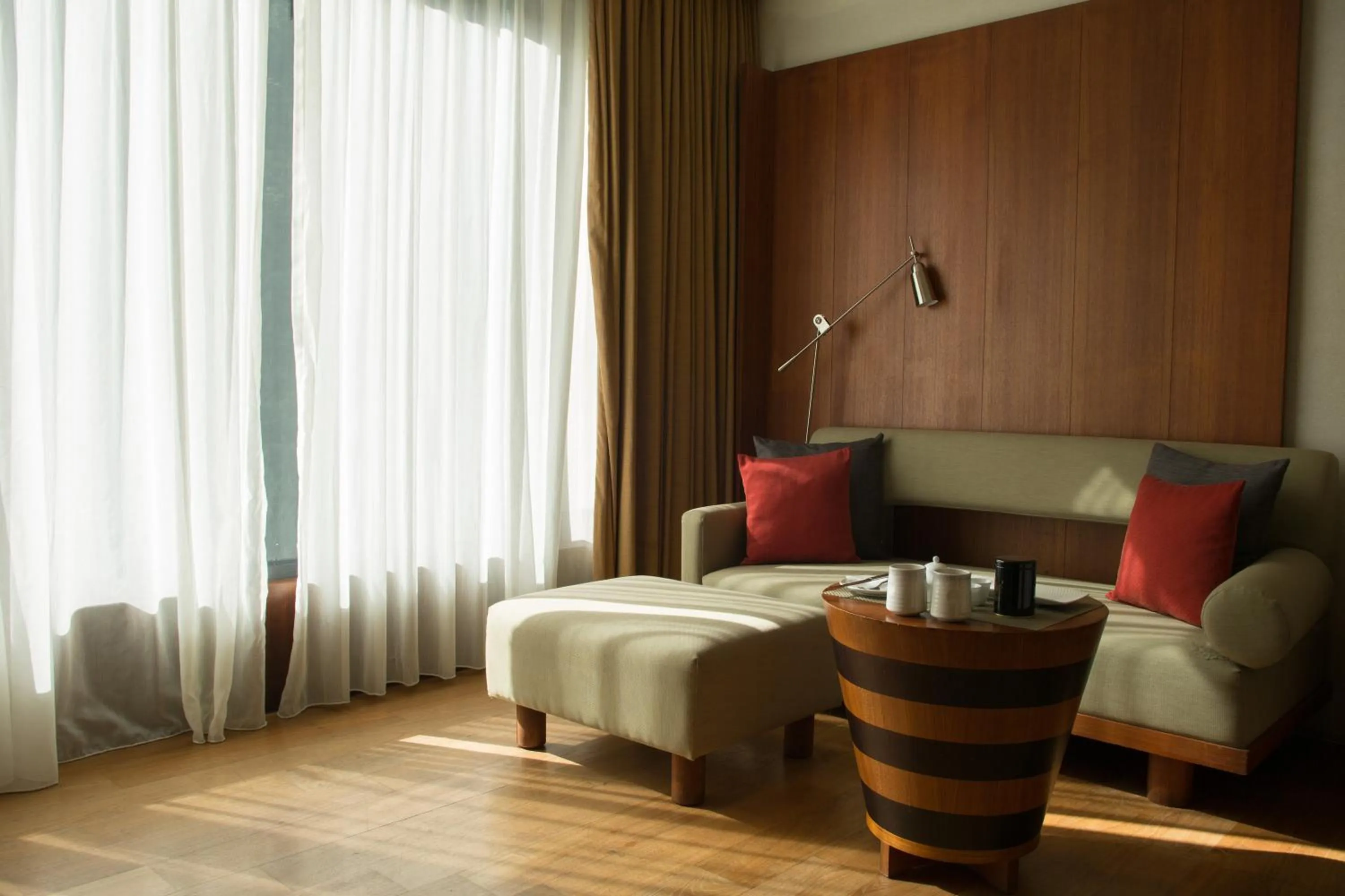 Living room, Bed in Volando Urai Spring Spa & Resort