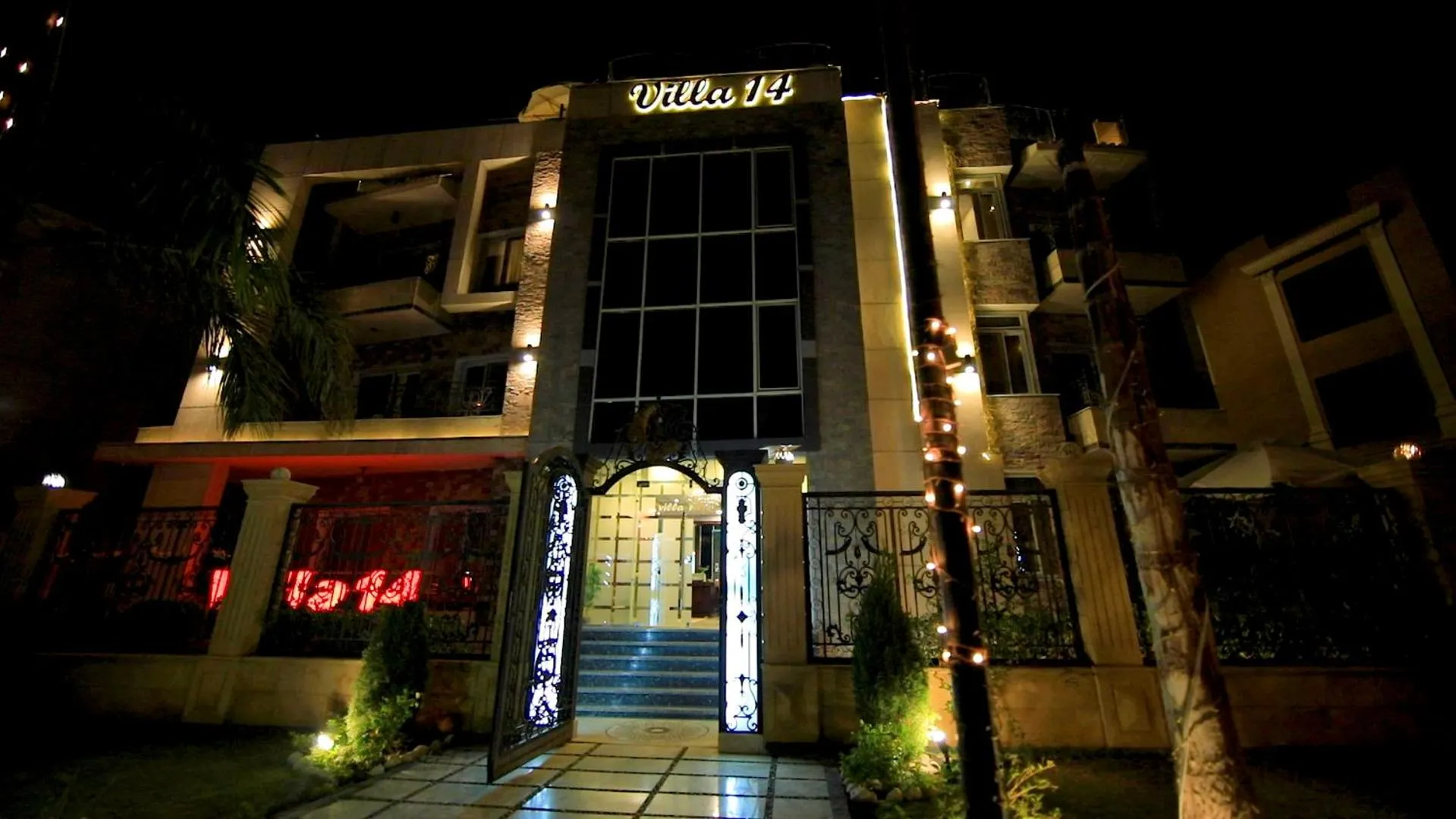 Property building in Villa 14 Suites