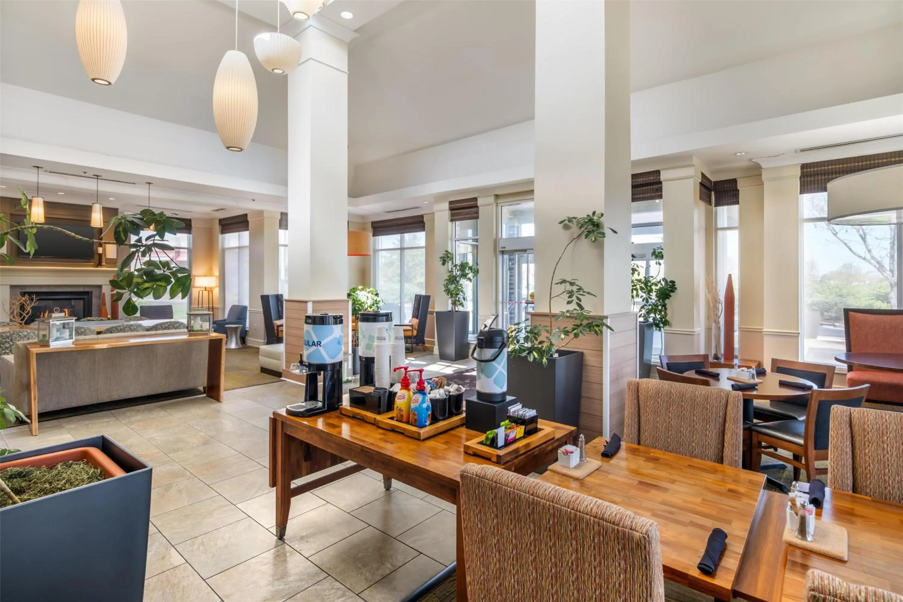 Restaurant/places to eat in Hilton Garden Inn Lexington