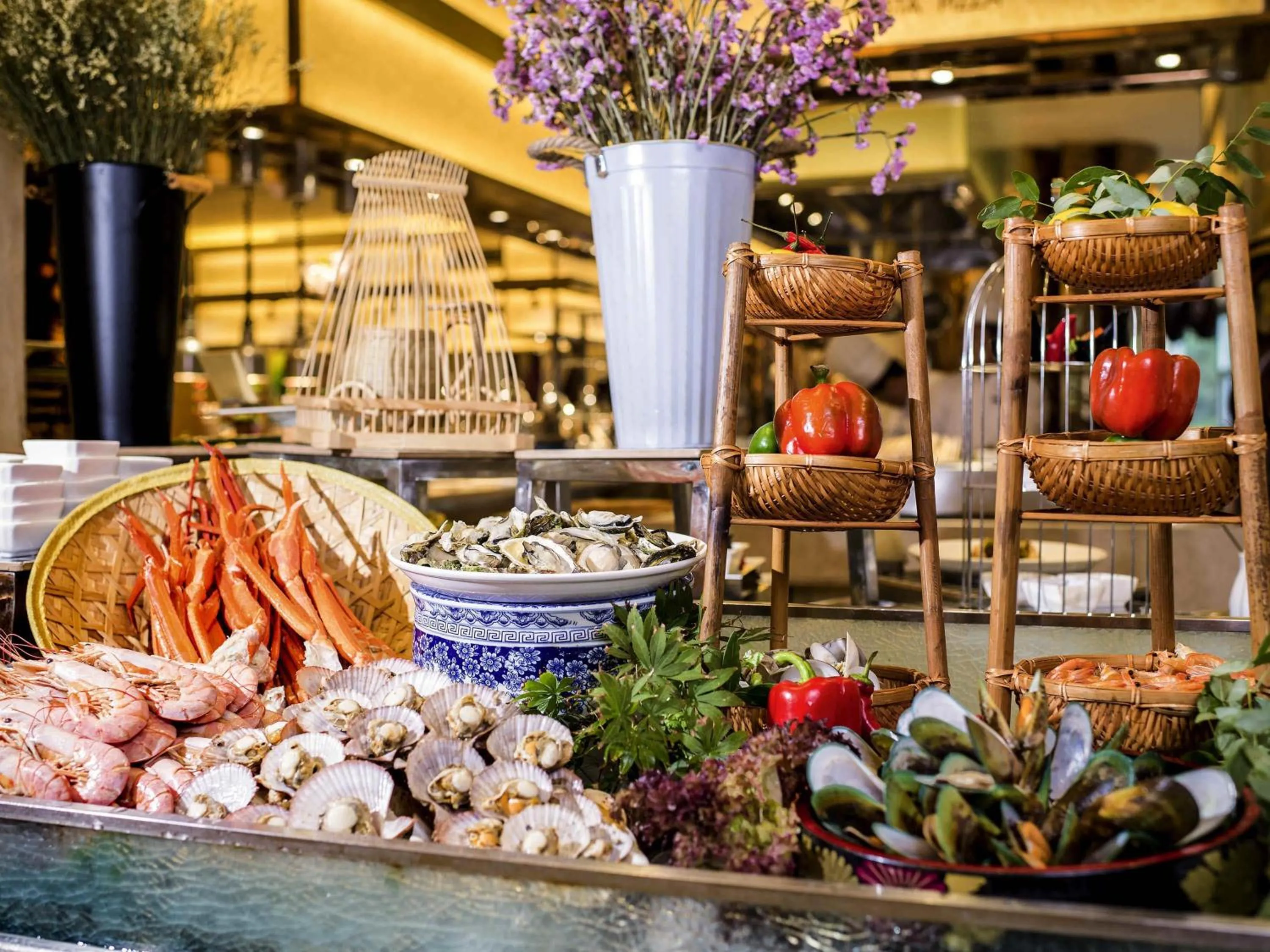 Restaurant/places to eat in Pullman Linyi Lushang