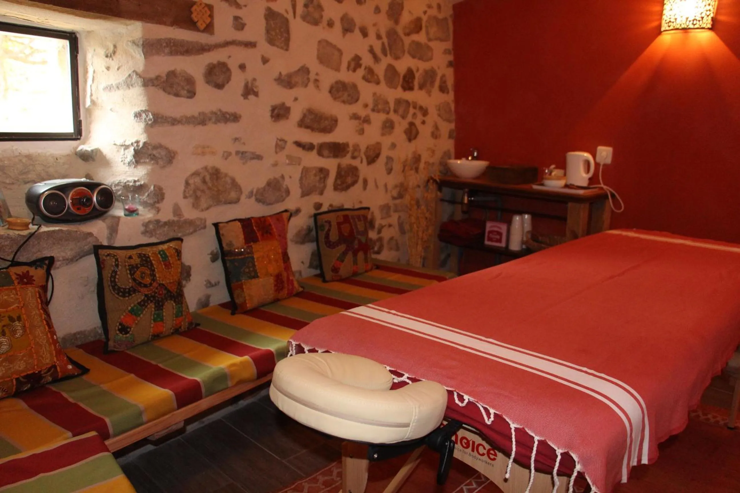 Massage in Domaine Insolite du Petit Moras