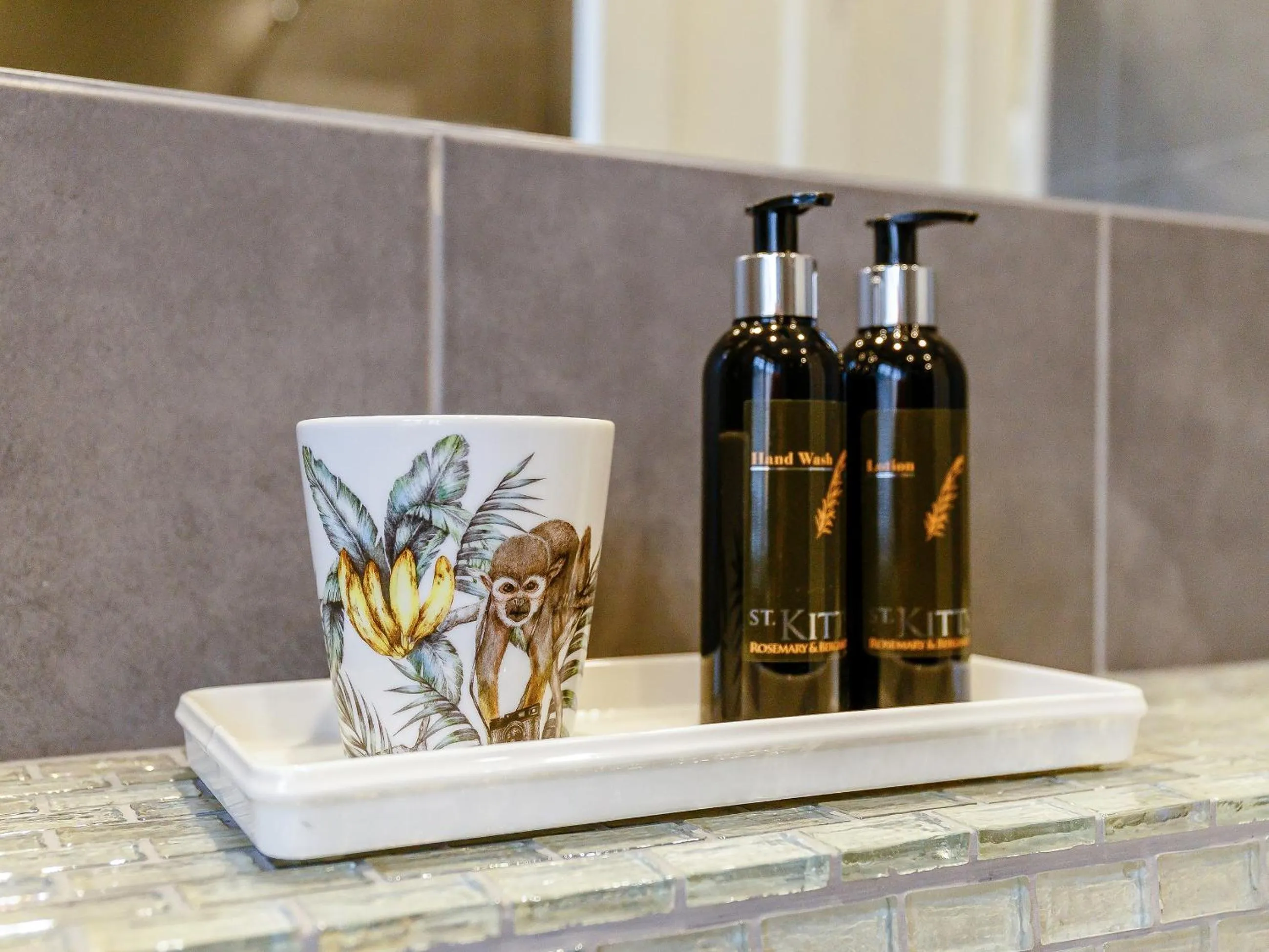 Property building in Banksiae