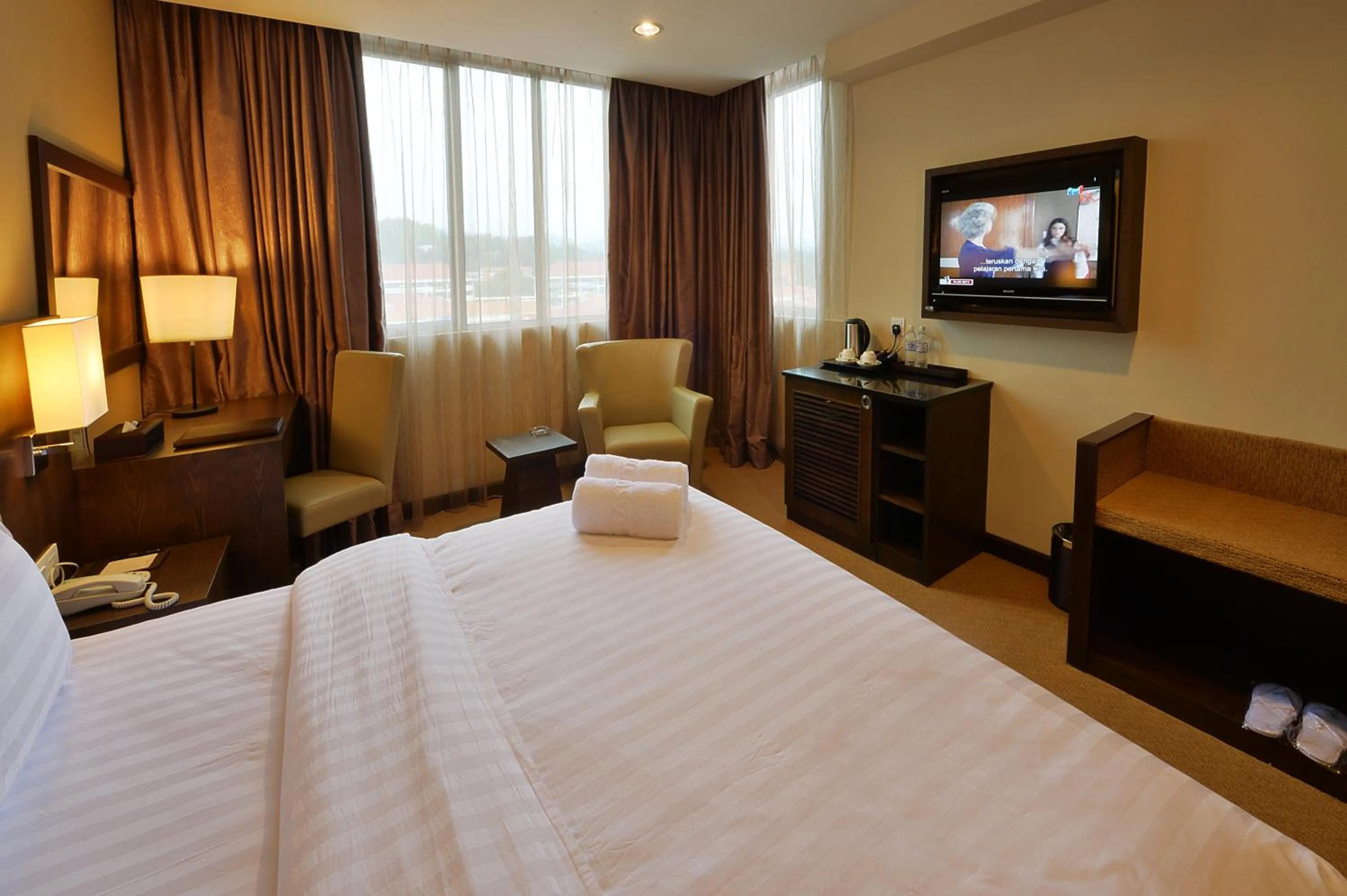 Bed in Lintas View Hotel