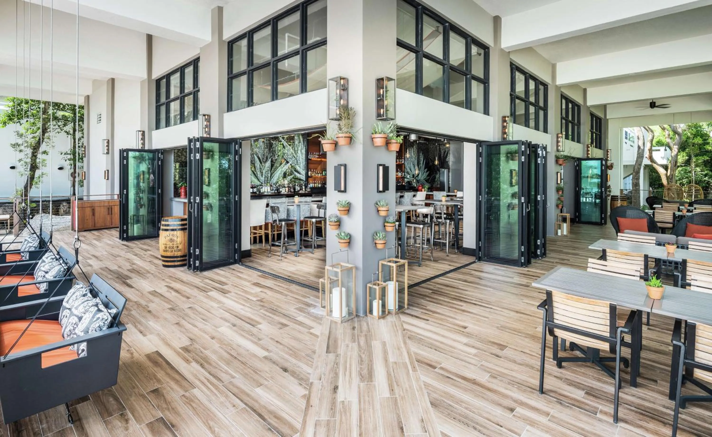 Restaurant/places to eat in Baker's Cay Resort Key Largo, Curio Collection By Hilton