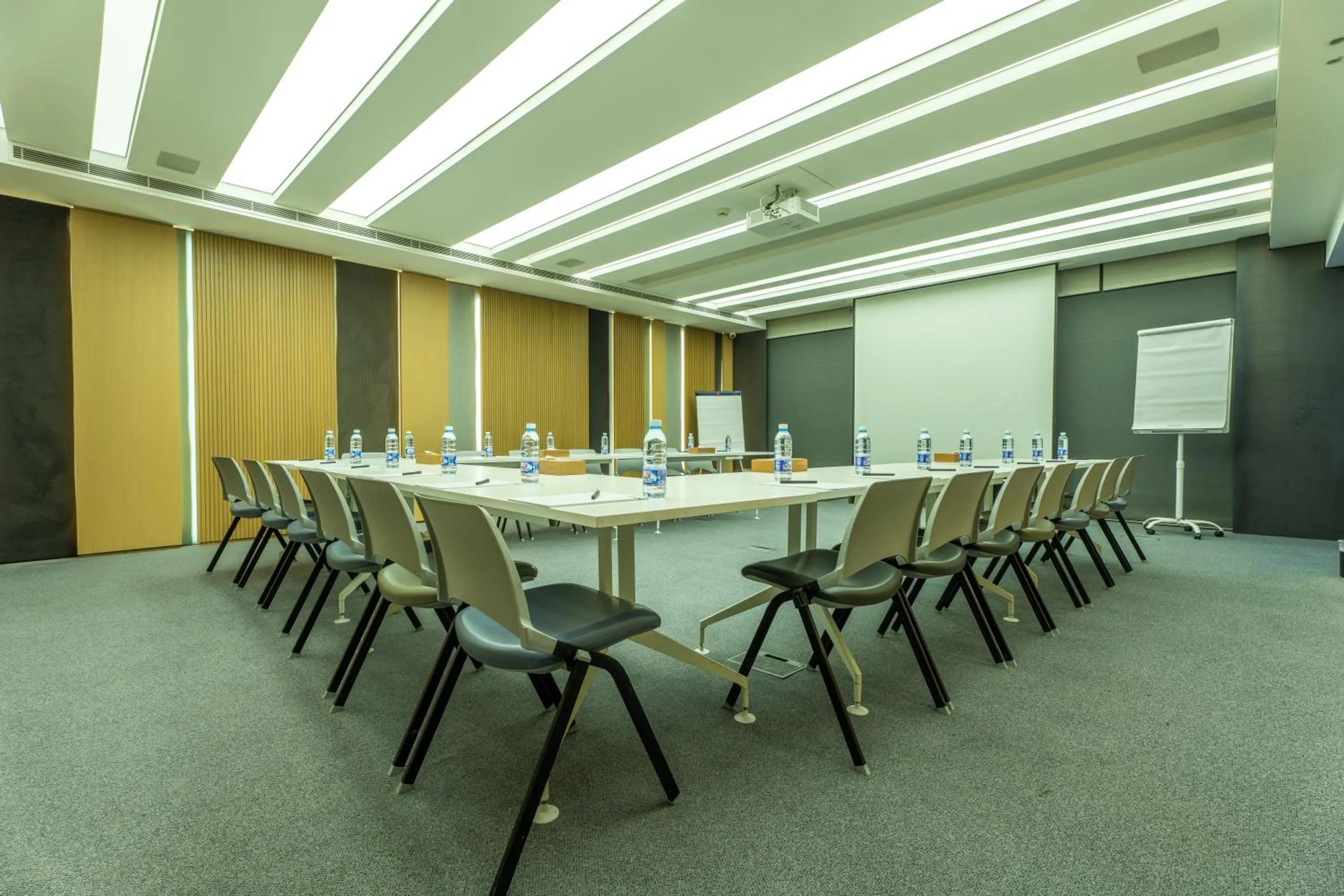 Meeting/conference room in Saifi Suites Hotel