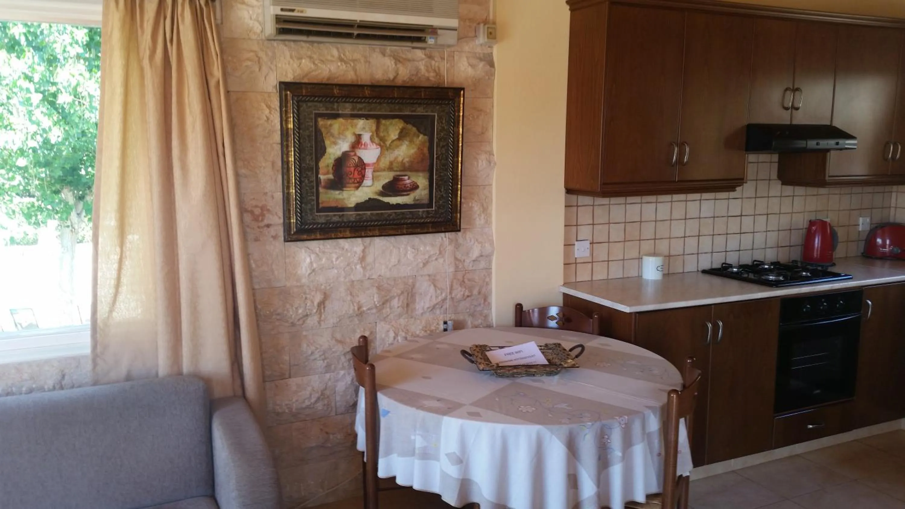Dining area in Kotzias Beach Apartments