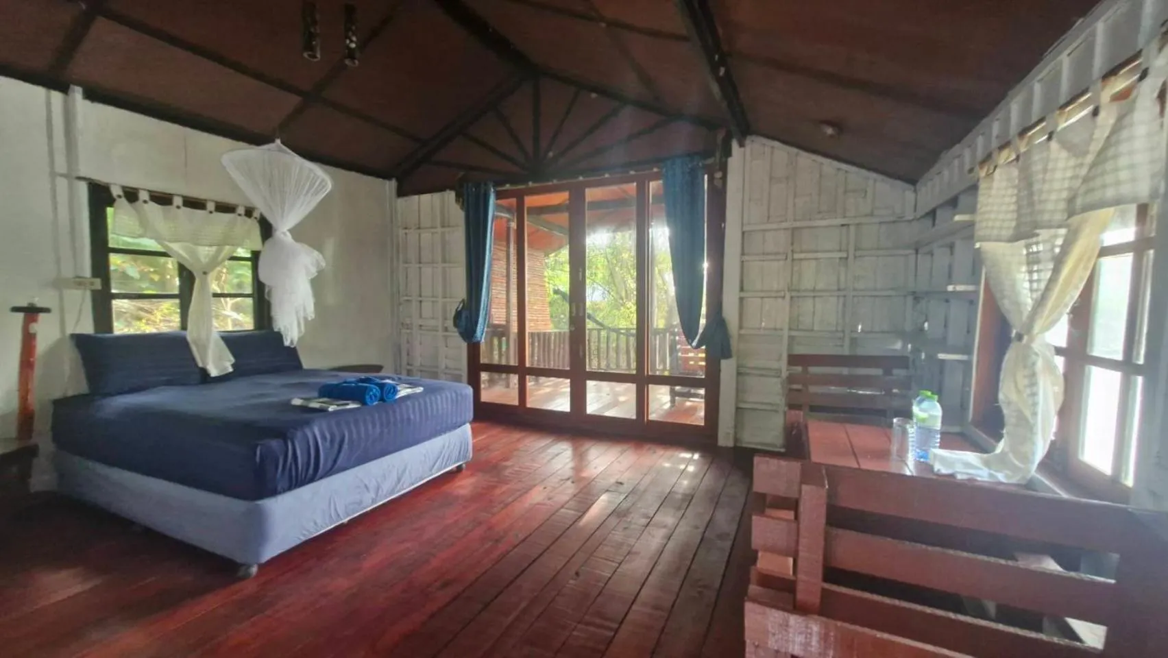 Bed in Mai Pen Rai Bungalows