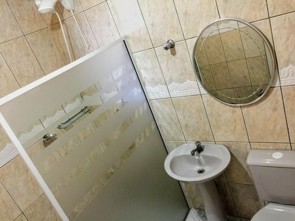 Toilet in Pousada Souza