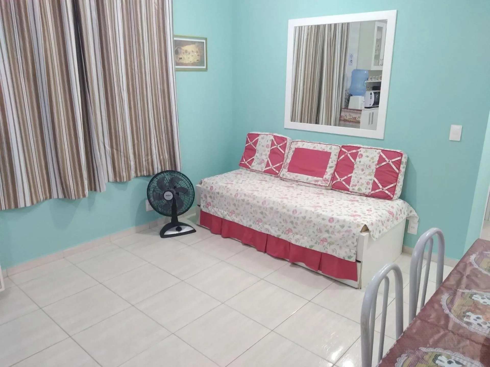 Living room, Bed in Pousada Souza