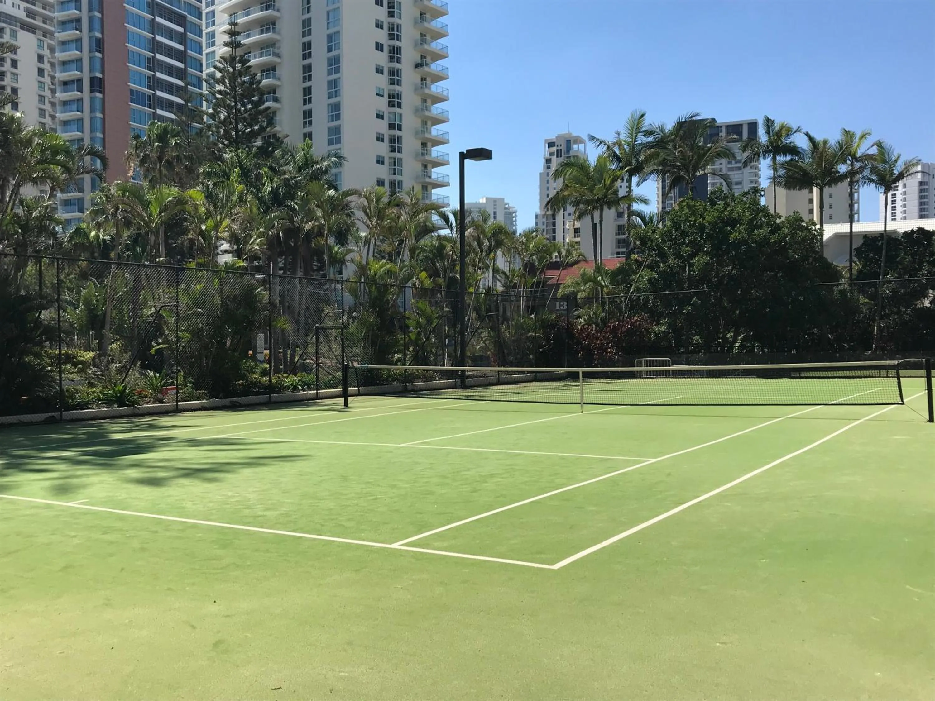 Tennis court in Contessa Holiday Apartments