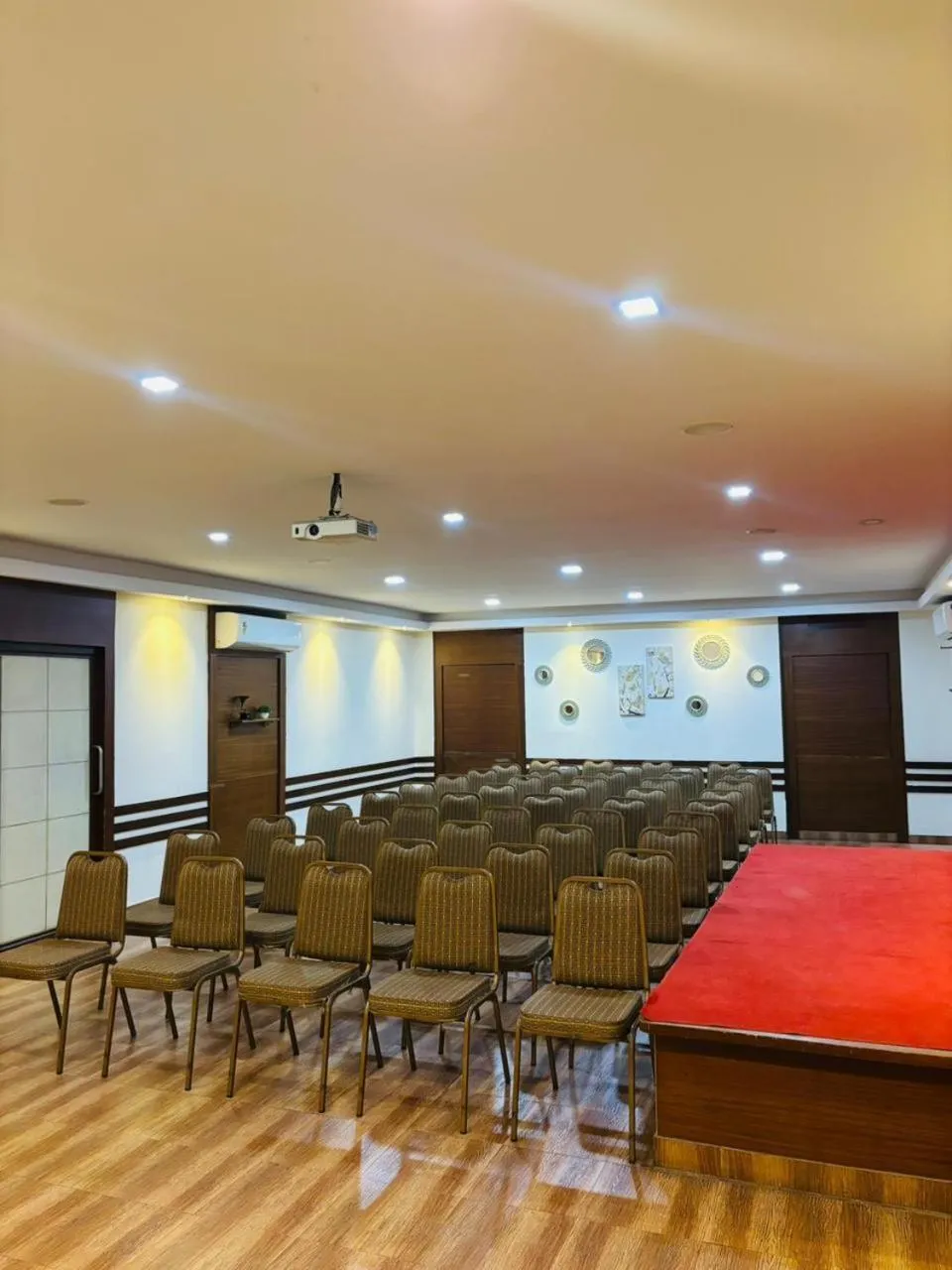 Banquet/Function facilities in Hotel Dr Rajkumar International