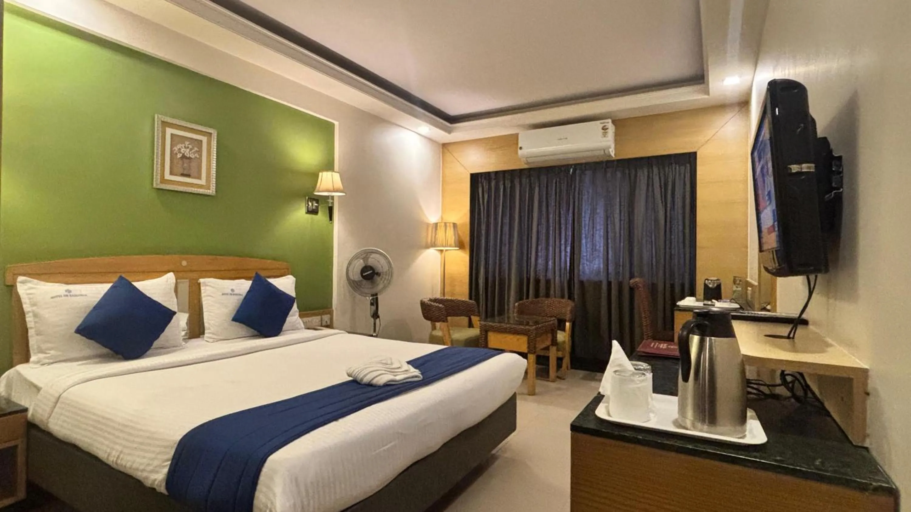 Bed in Hotel Dr Rajkumar International