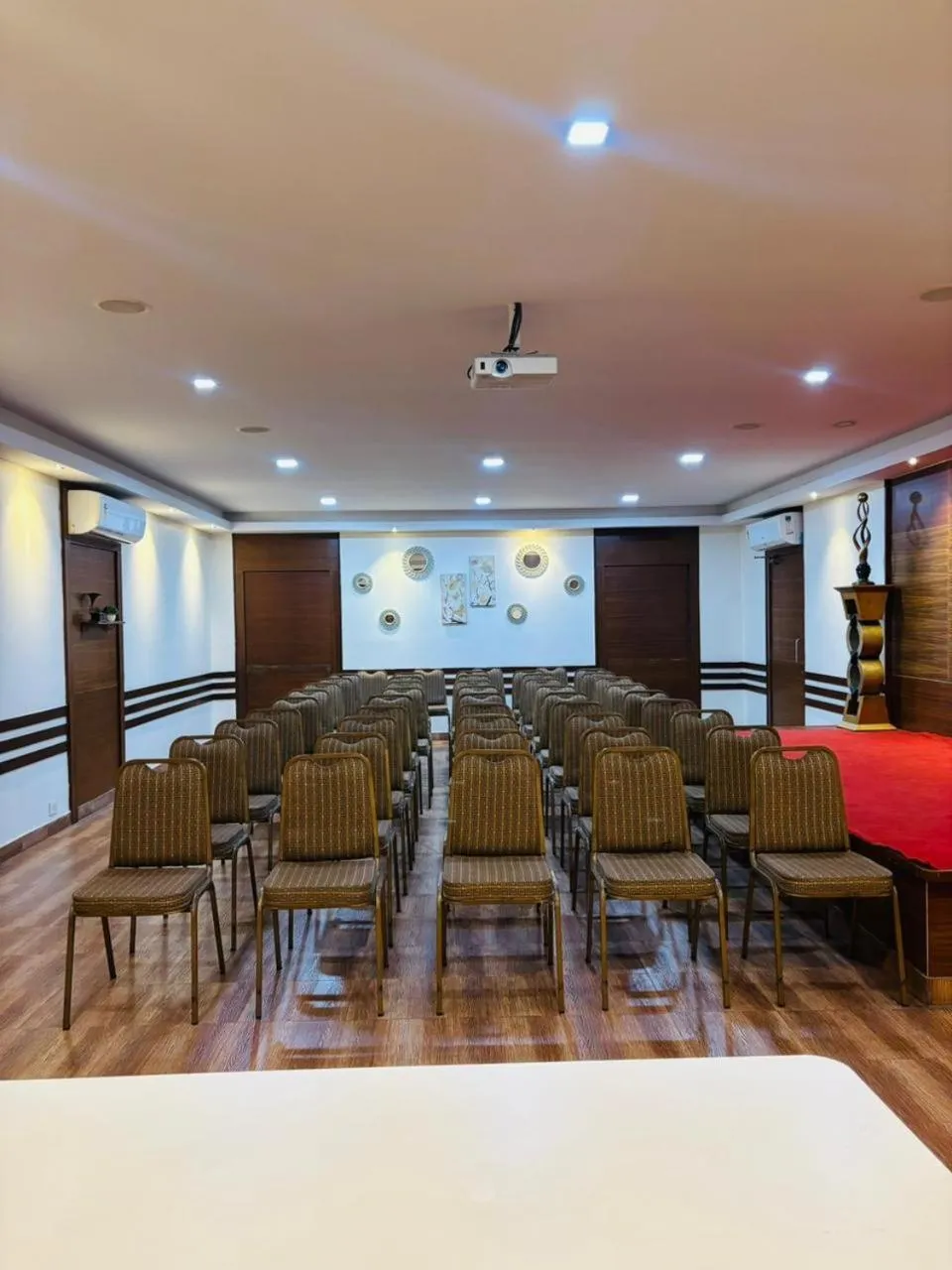 Living room in Hotel Dr Rajkumar International