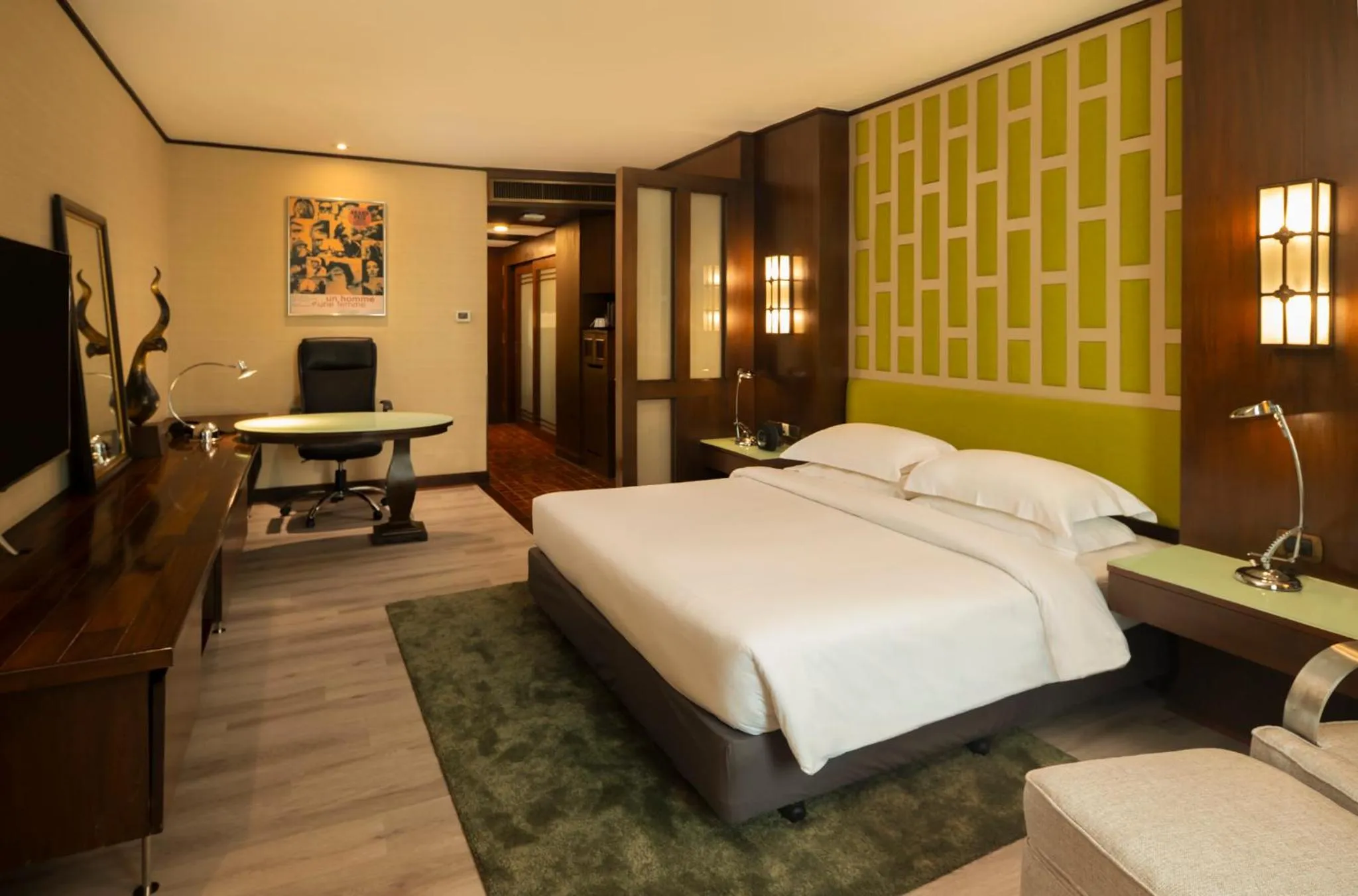 Bedroom, Bed in The Davis Bangkok