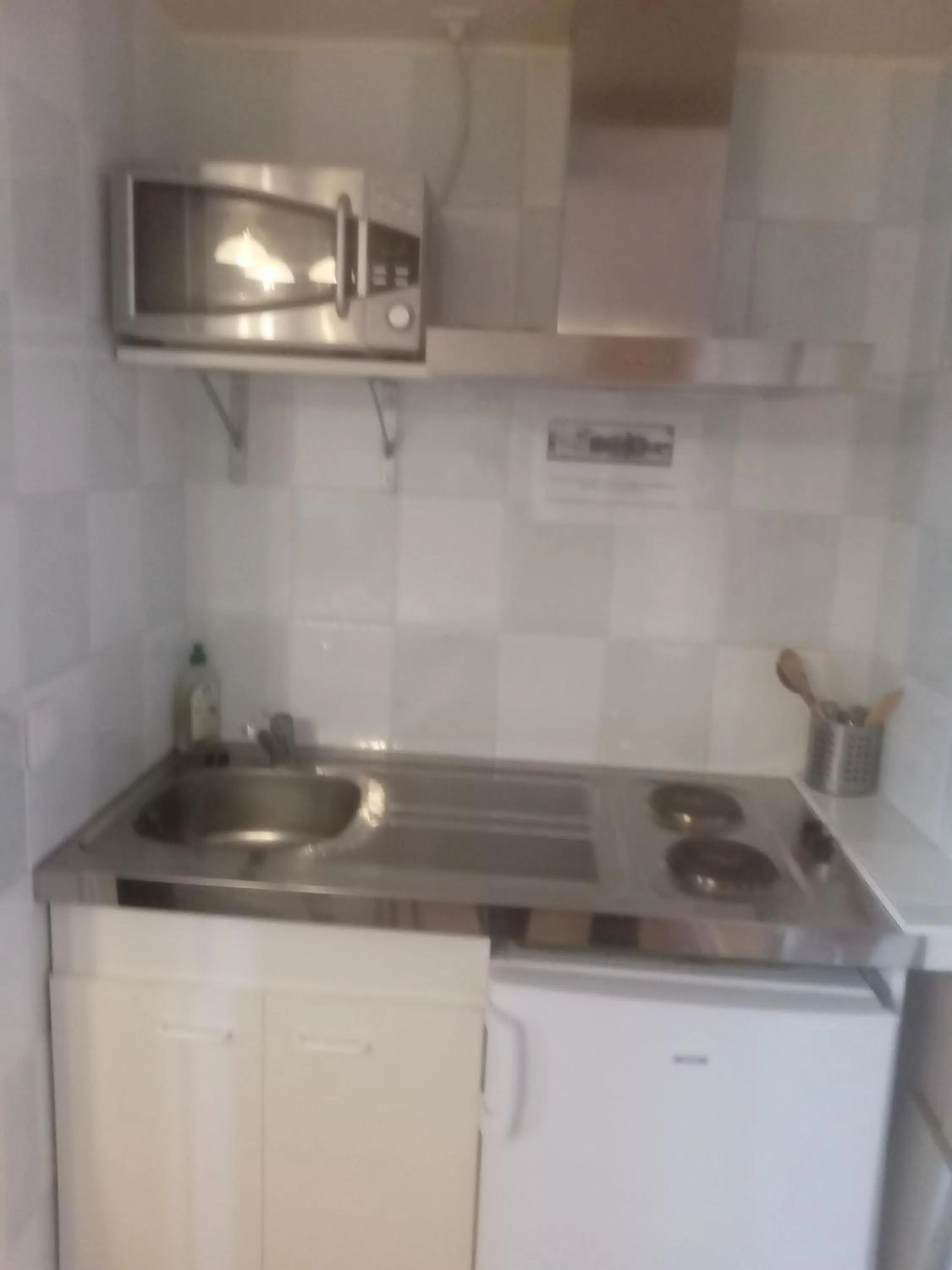 Kitchen or kitchenette in Chambres d'Hôtes Les Muriers