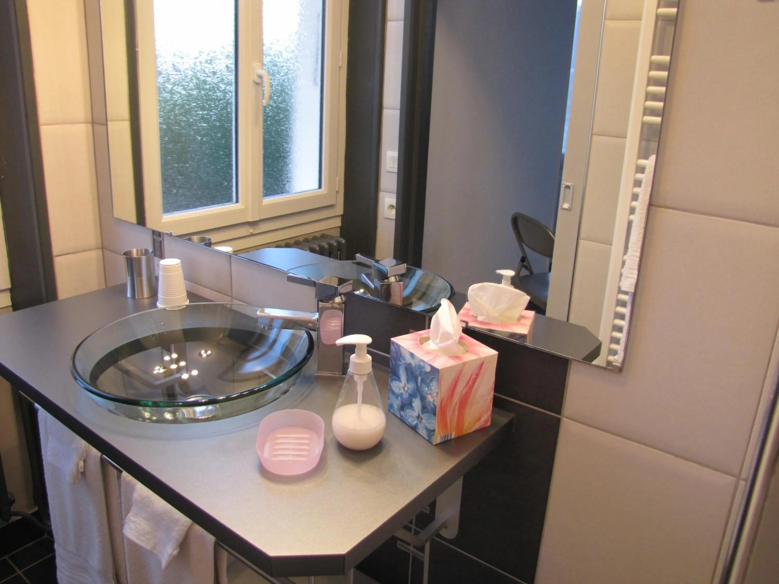 Bathroom in Chambres d'Hôtes Les Muriers