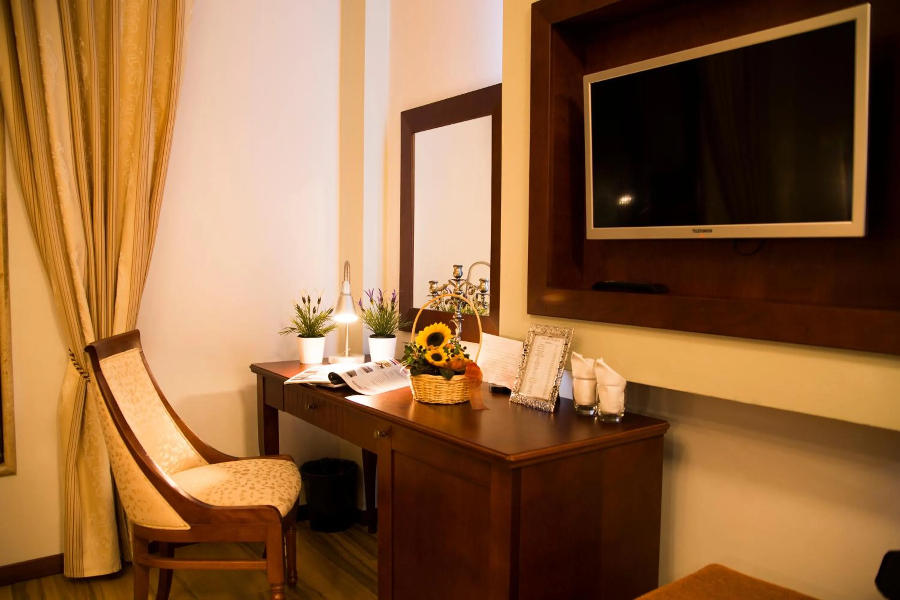 Seating area in Oxford hotel