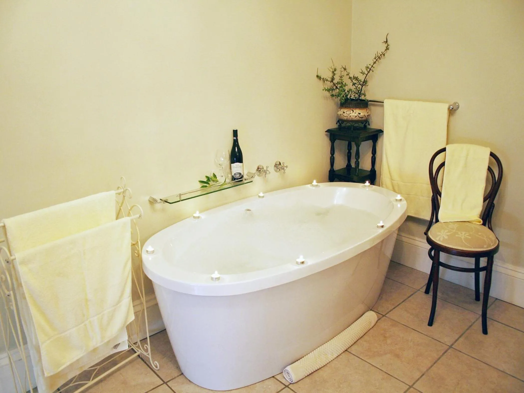 Shower in Leeuwenbosch Country House - Amakhala Game Reserve