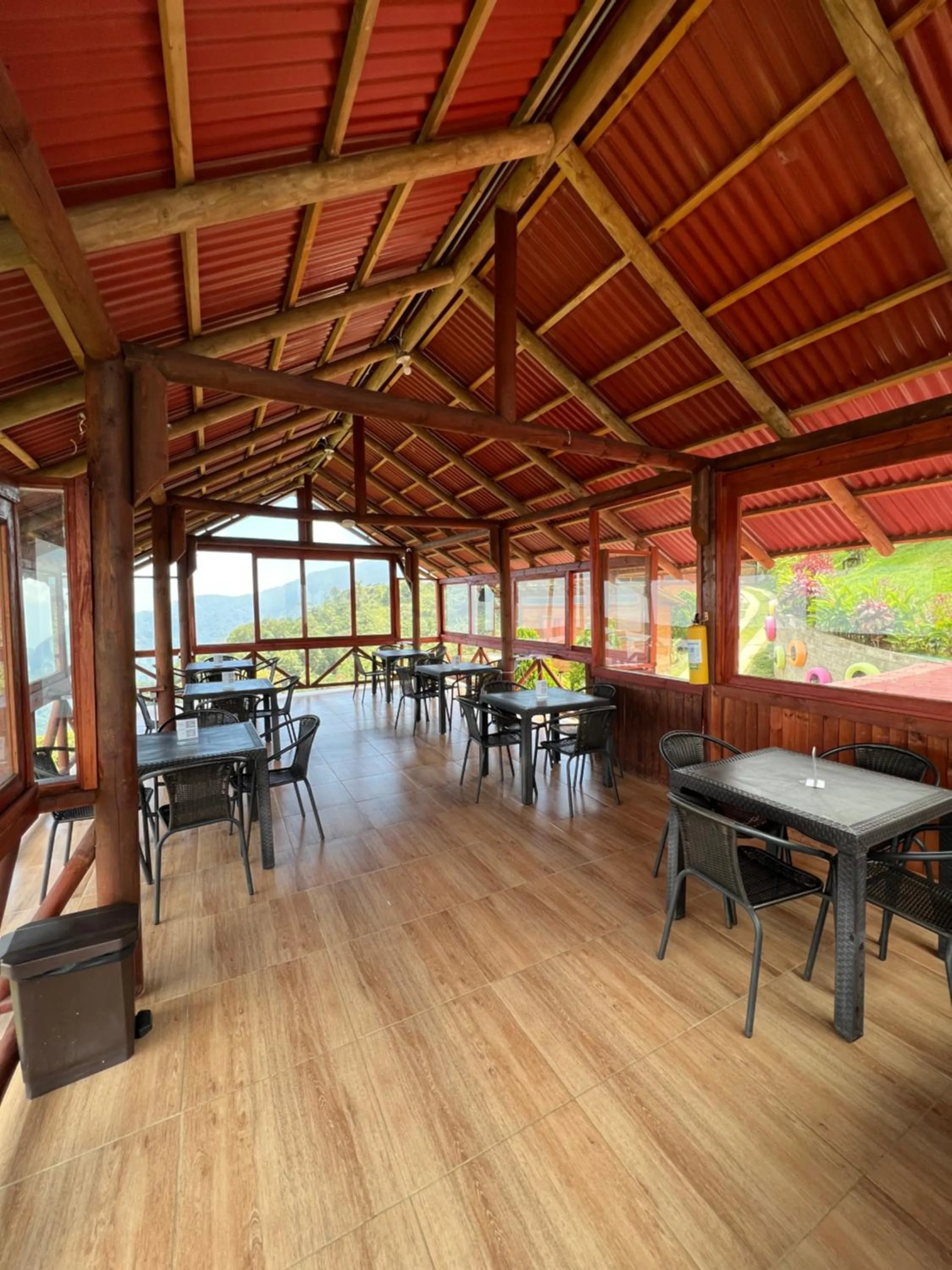 Restaurant/places to eat in Loma Nevada Minca Hotel