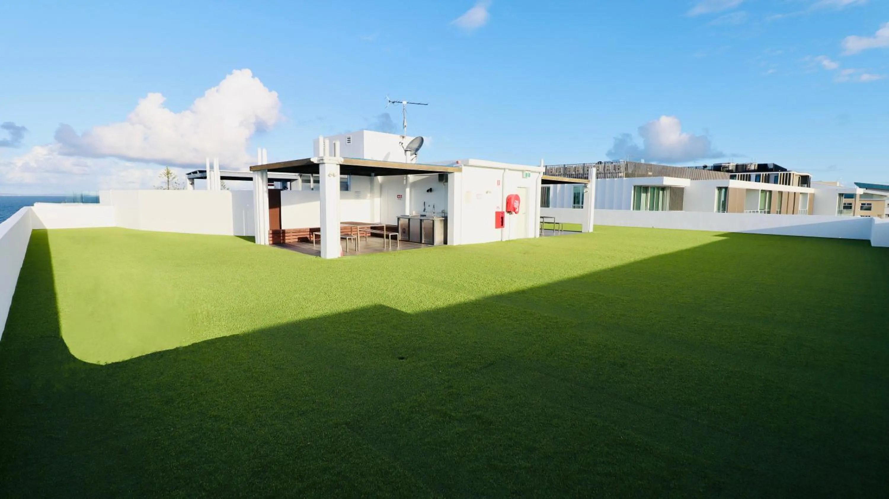 BBQ facilities in Scarborough Beach Resort Brisbane