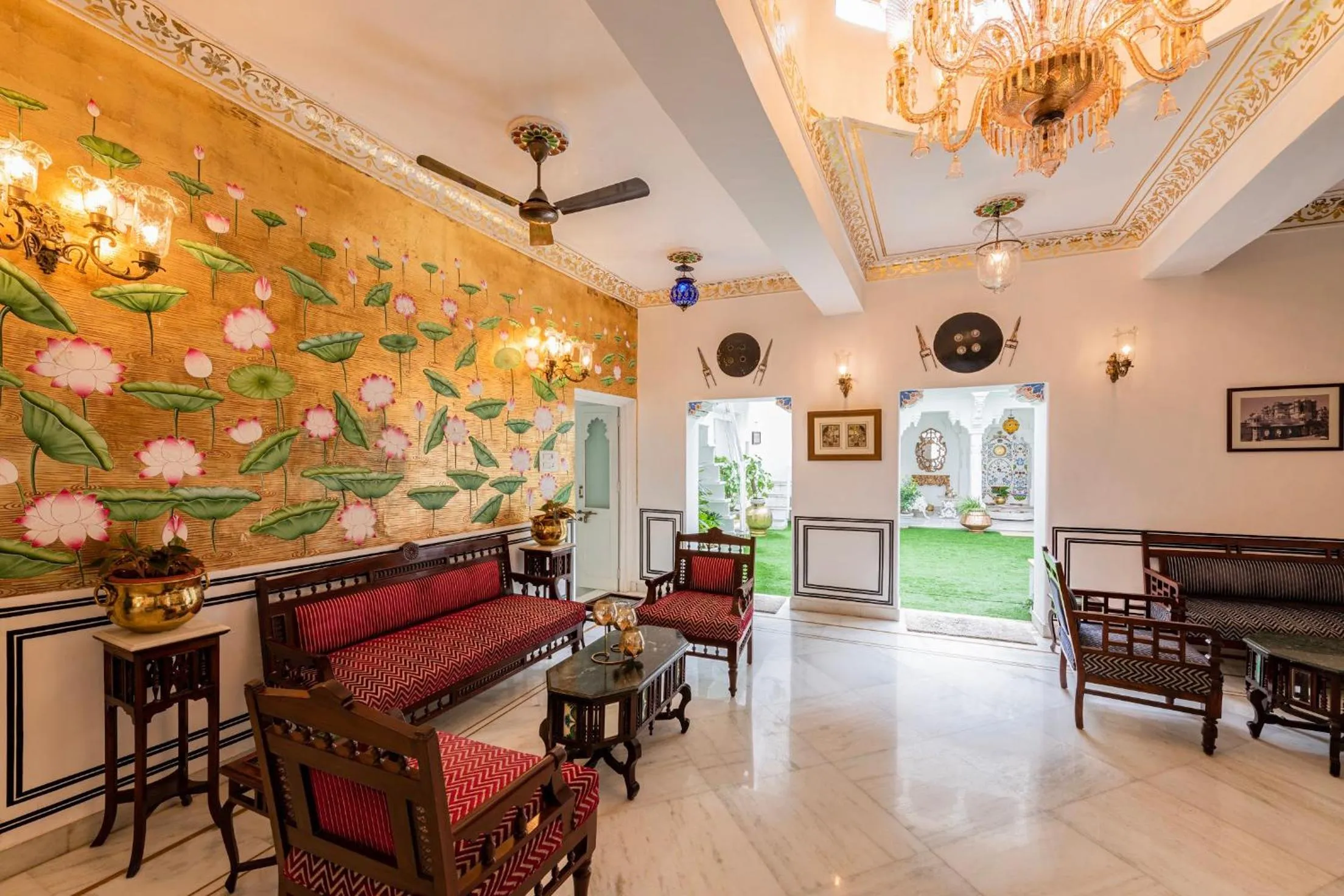 Lobby or reception in Jagat Niwas Palace