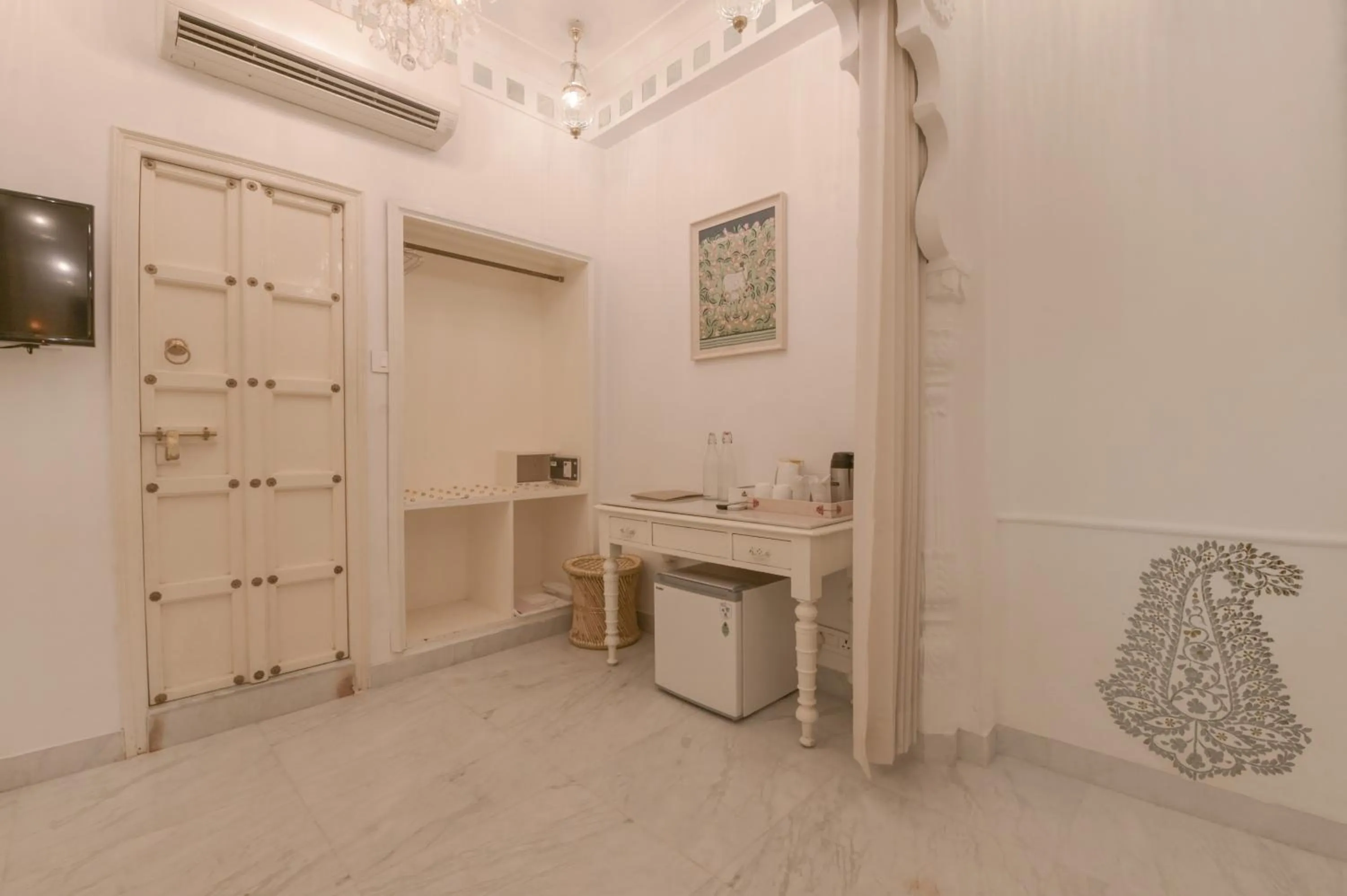 wardrobe in Jagat Niwas Palace