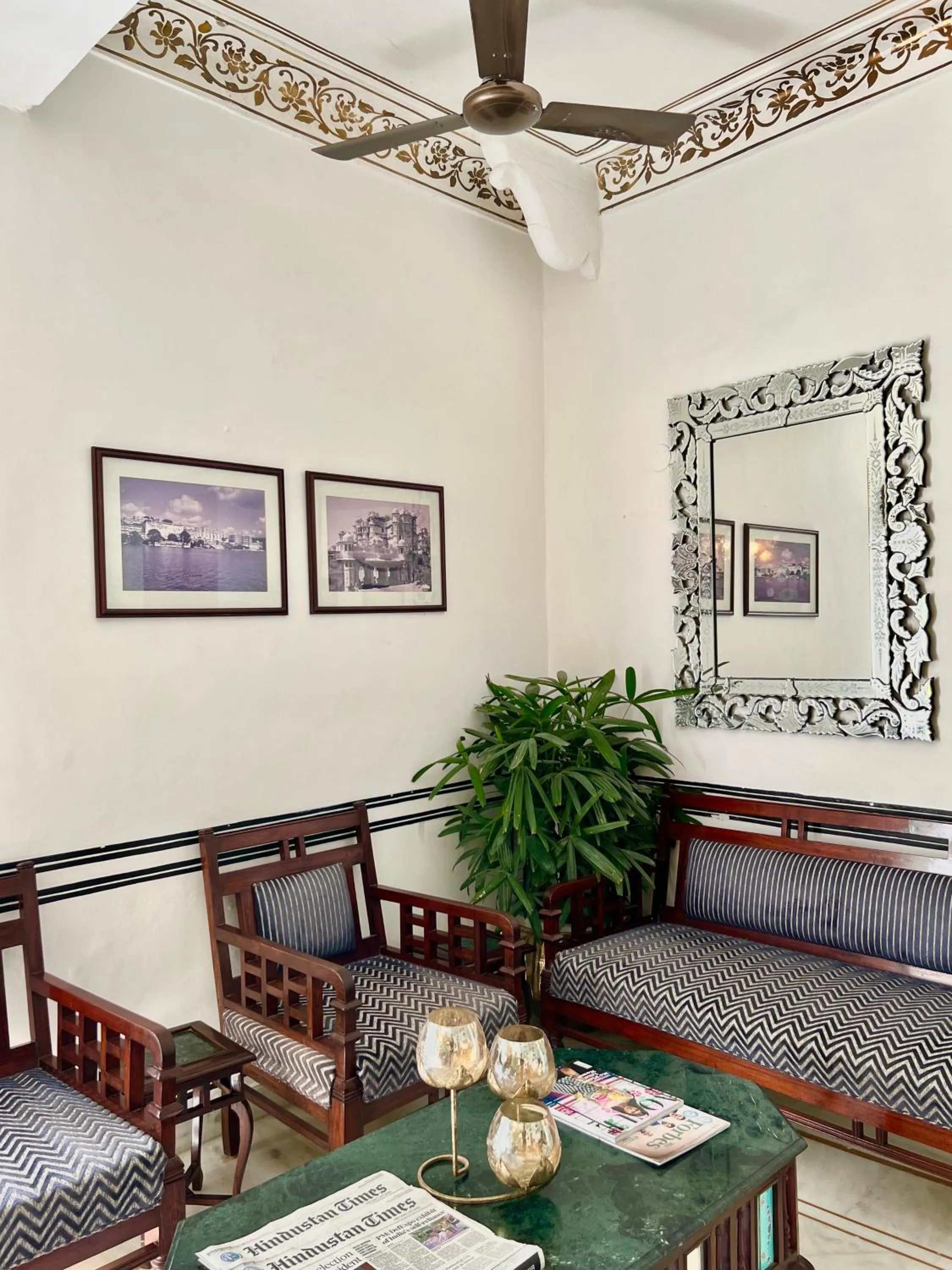 Lobby or reception in Jagat Niwas Palace