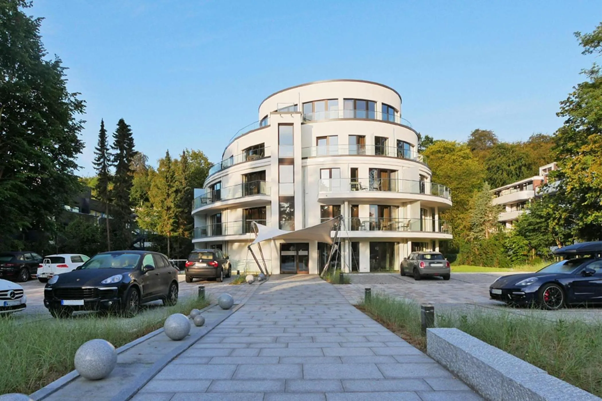 Property building in White Pearl Apartment 0.14
