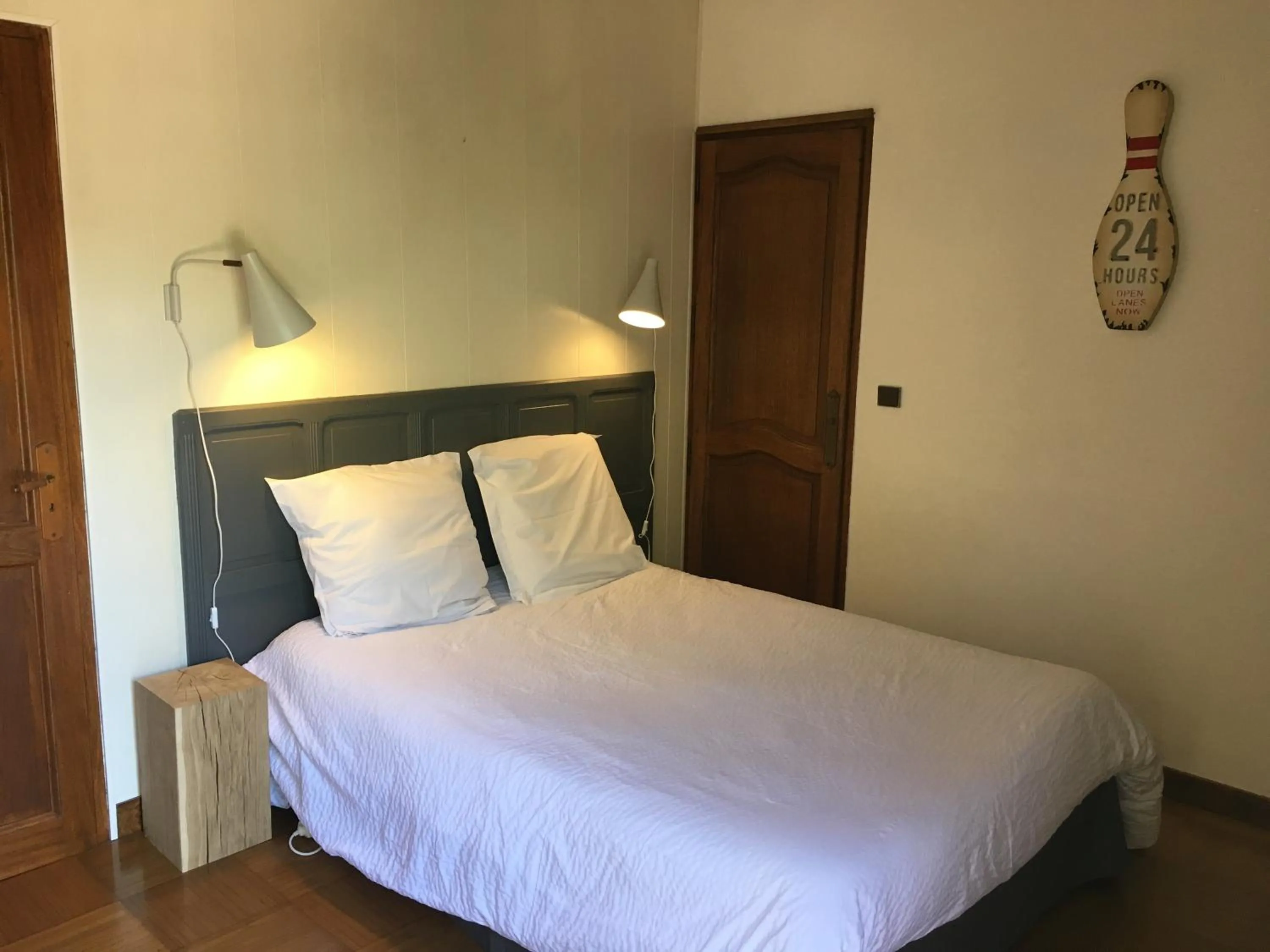 Bed in La Villa du Rhône