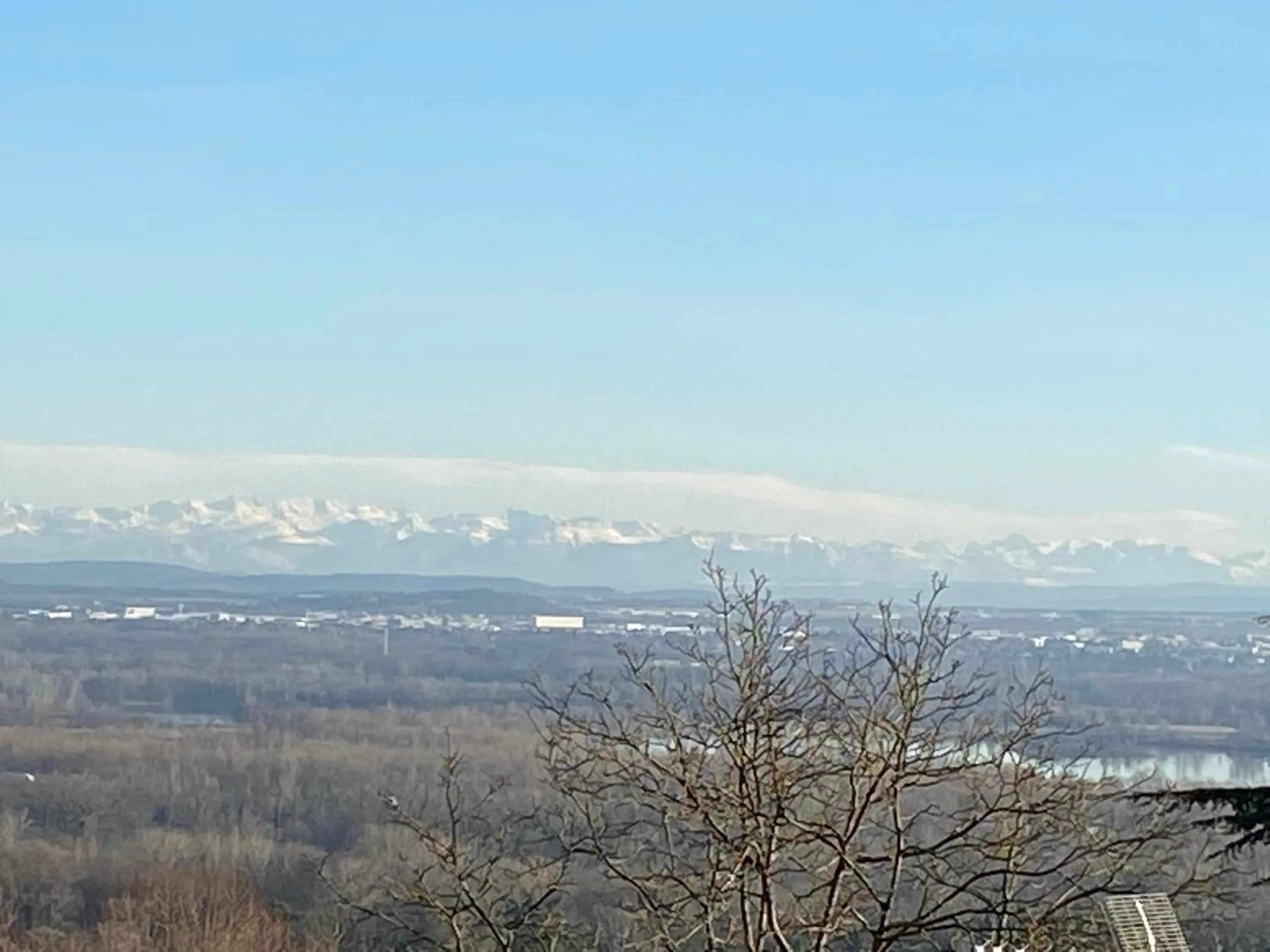 Natural landscape in La Villa du Rhône