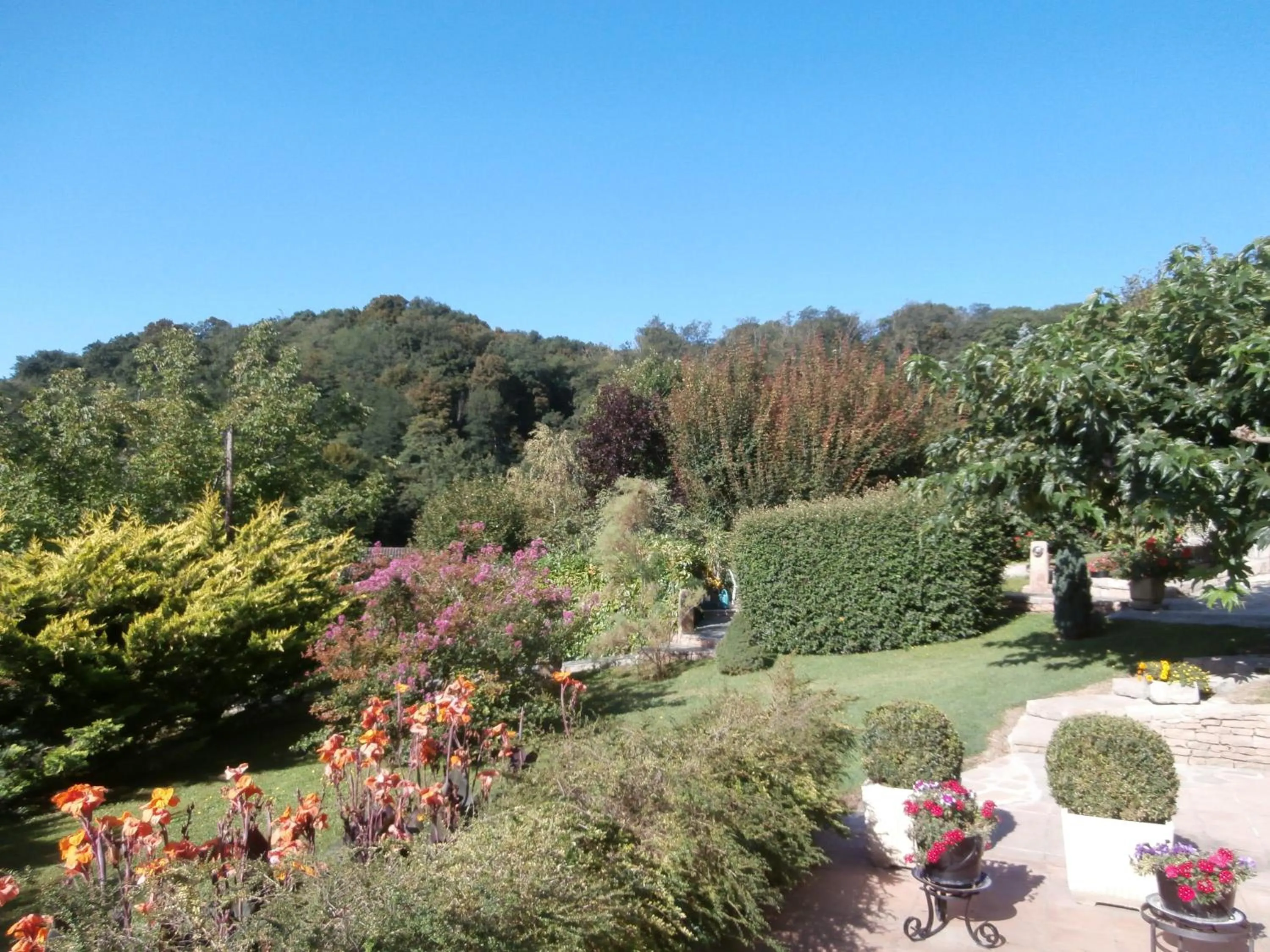 Garden in La Villa du Rhône