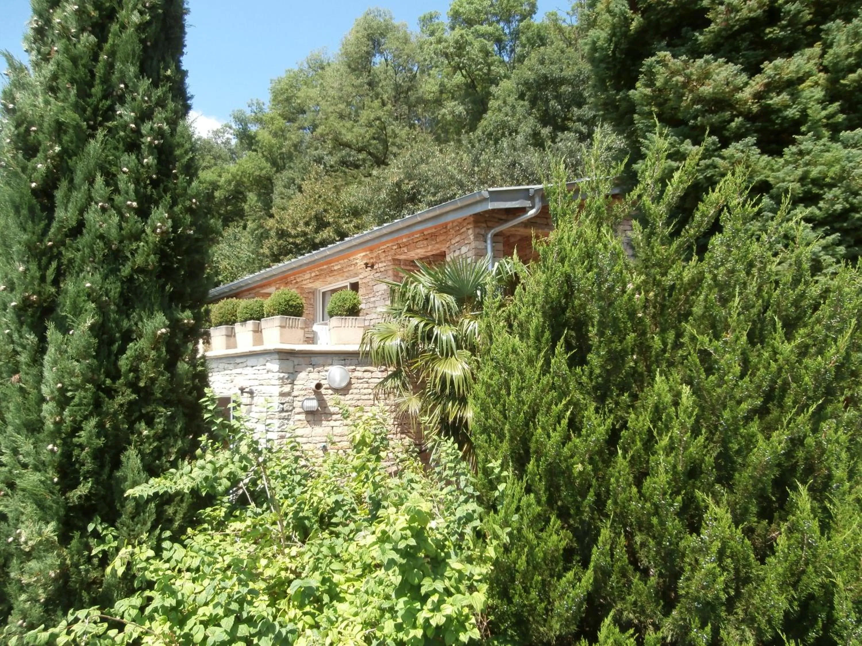 Facade/entrance in La Villa du Rhône