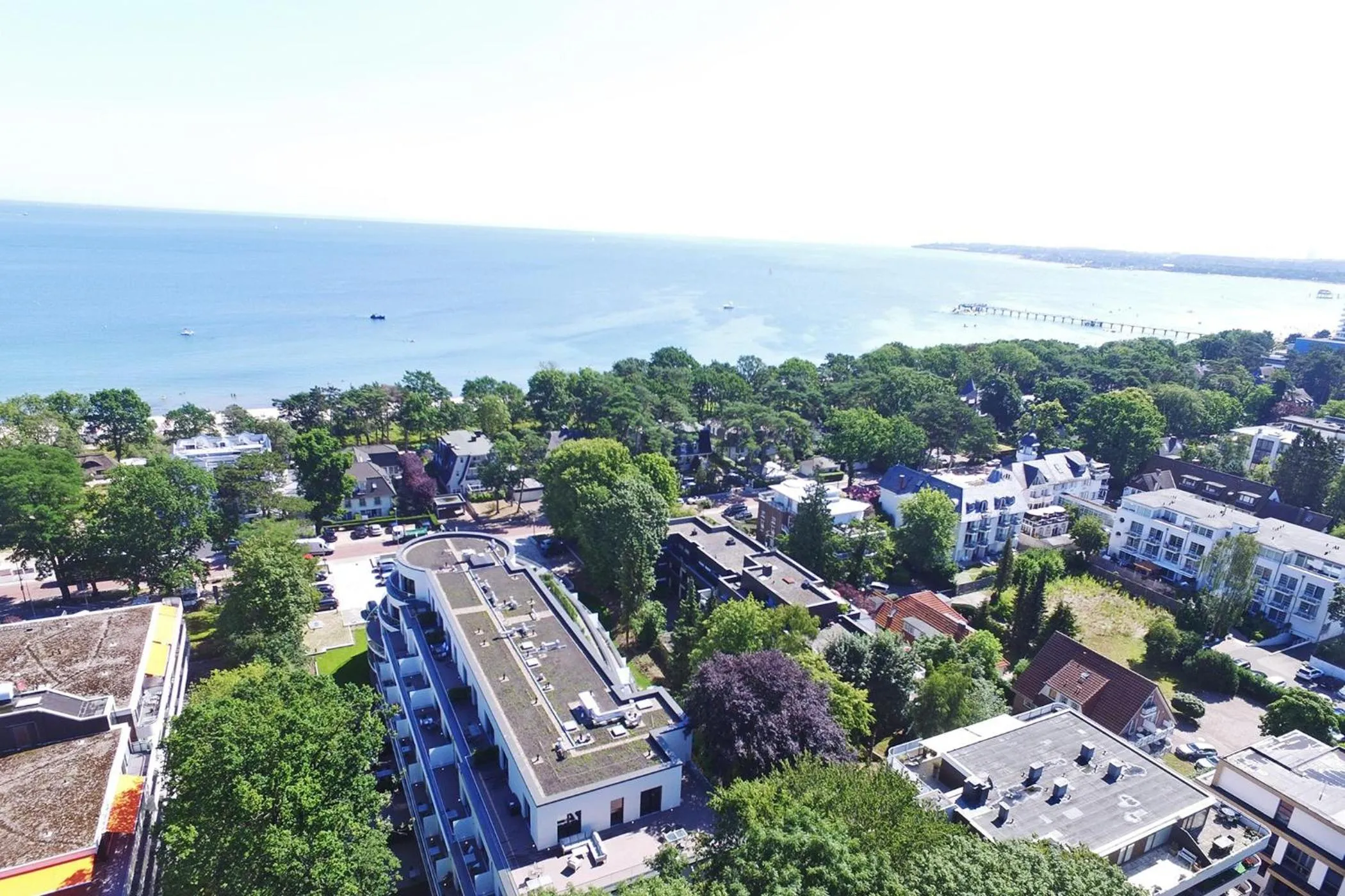 Bird's eye view in White Pearl Apartment 1.01