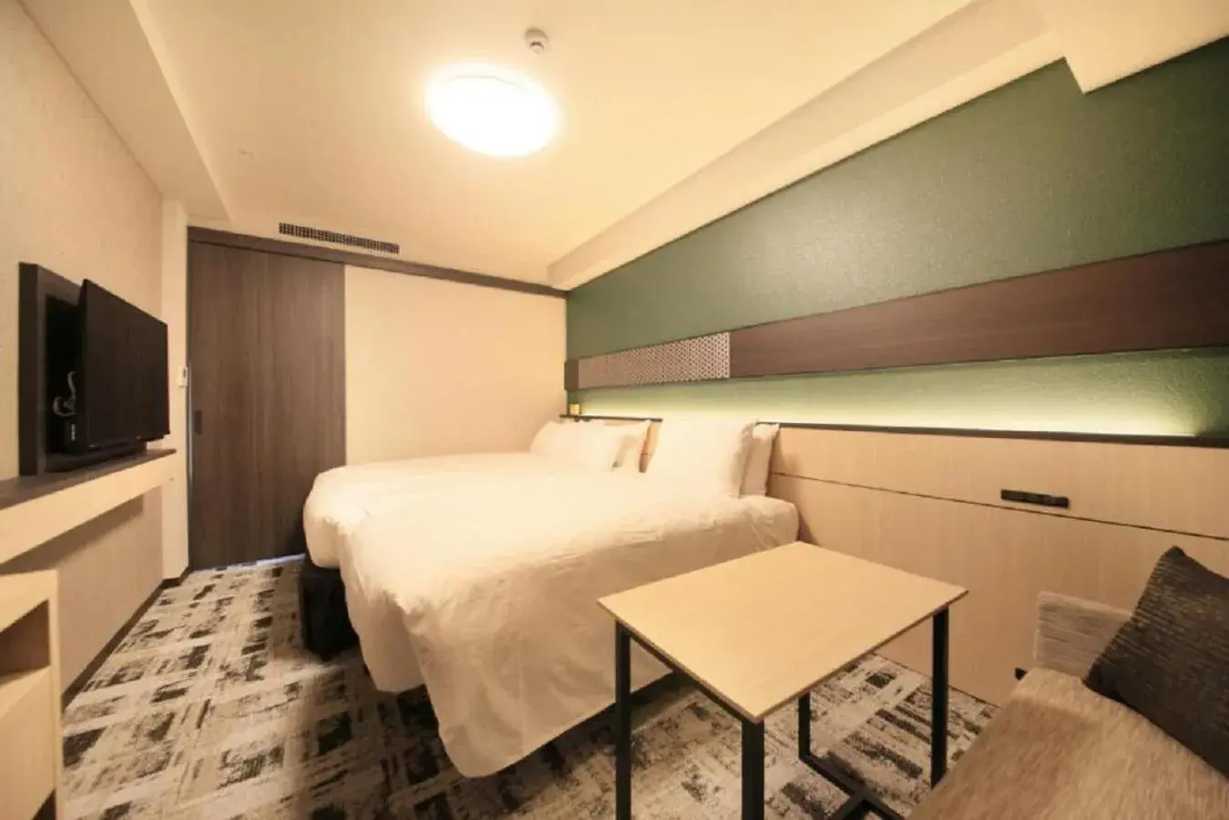 Superior Double Room with Extra Bed - Non-Smoking in Keisei Richmond Hotel Tokyo Monzennakacho Superior Double Room with Extra Bed - Non-Smoking in Keisei Richmond Hotel Tokyo Monzennakacho