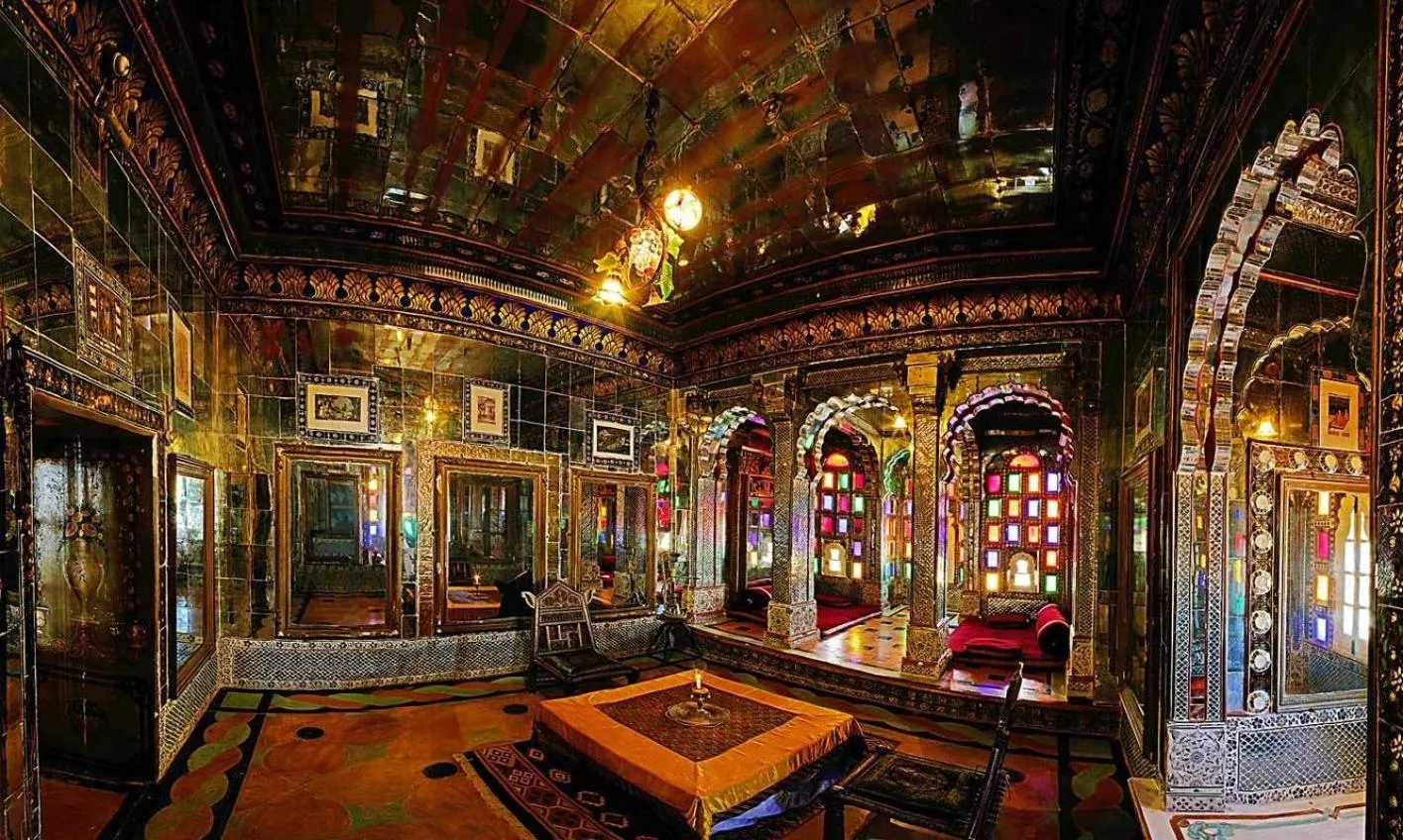 Dining area in Deogarh Mahal