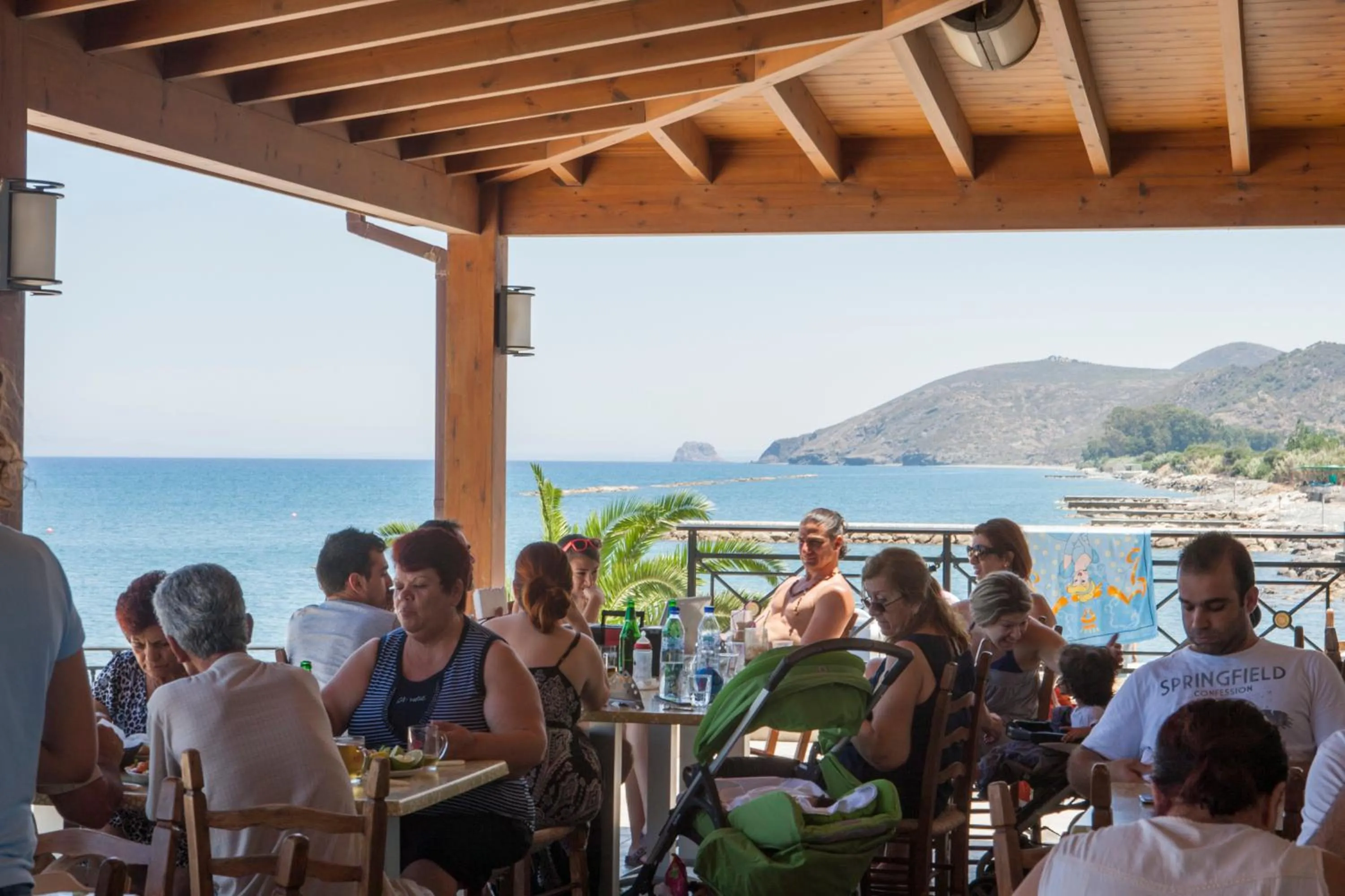 Restaurant/places to eat in Tylos Beach Hotel