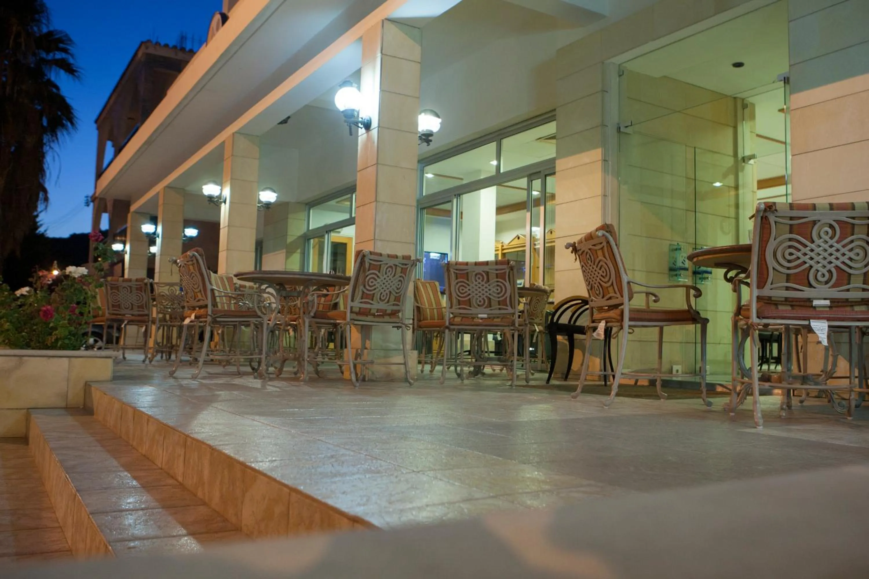 Patio in Tylos Beach Hotel