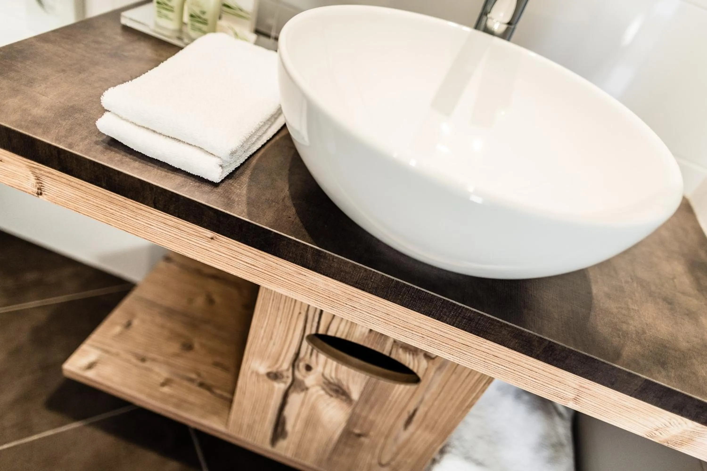 Bathroom in ArtHotel Anterleghes - Gardenahotels