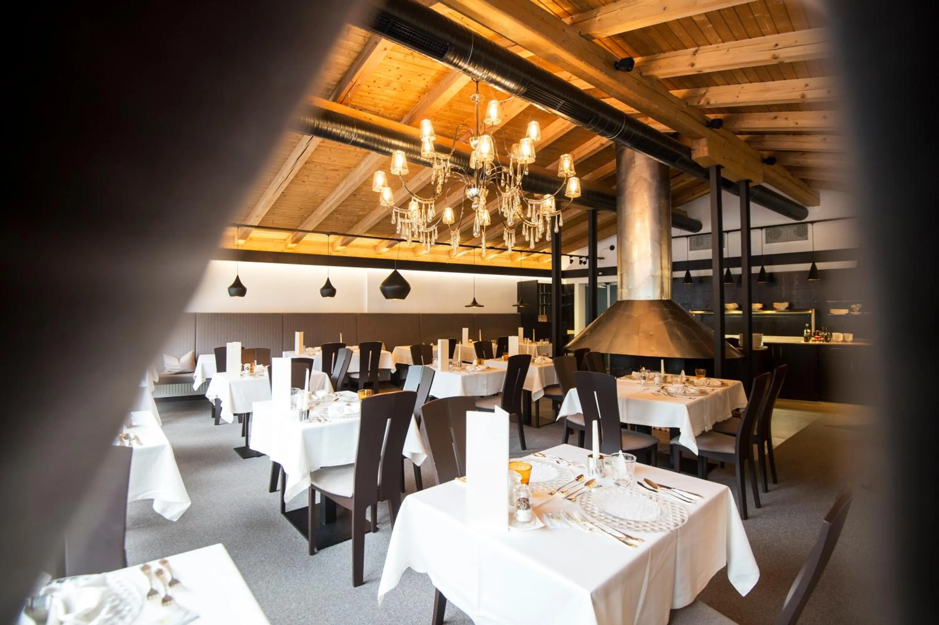 Restaurant/places to eat in ArtHotel Anterleghes - Gardenahotels