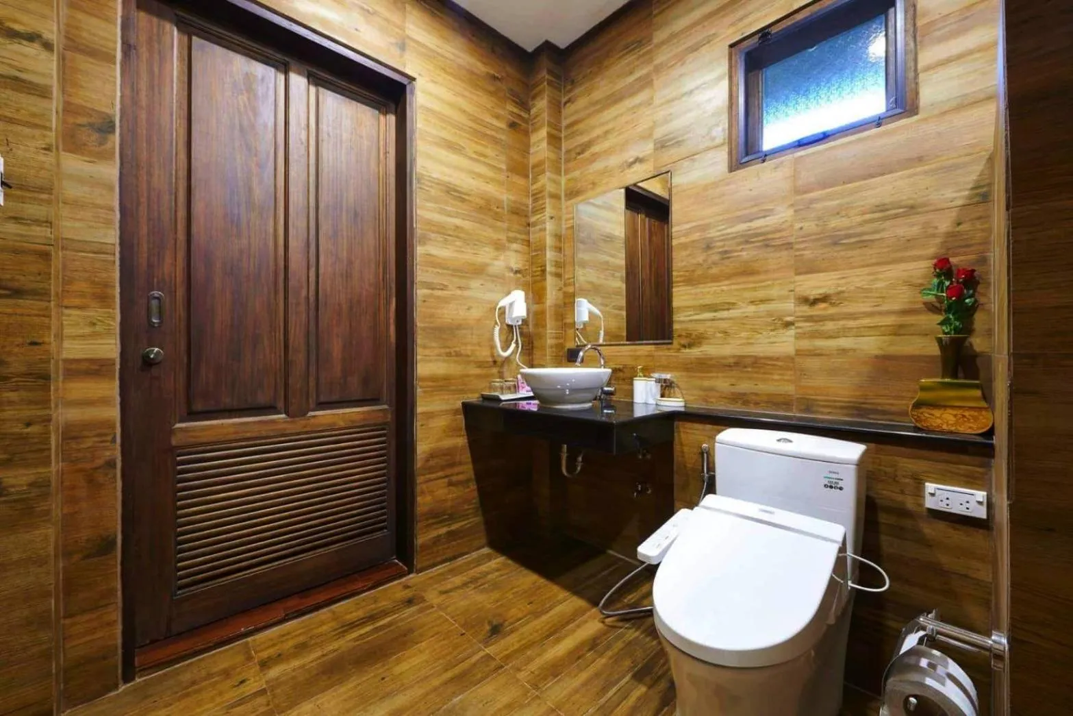 Bathroom in คุ้มสะเมิง-Samoeng Center