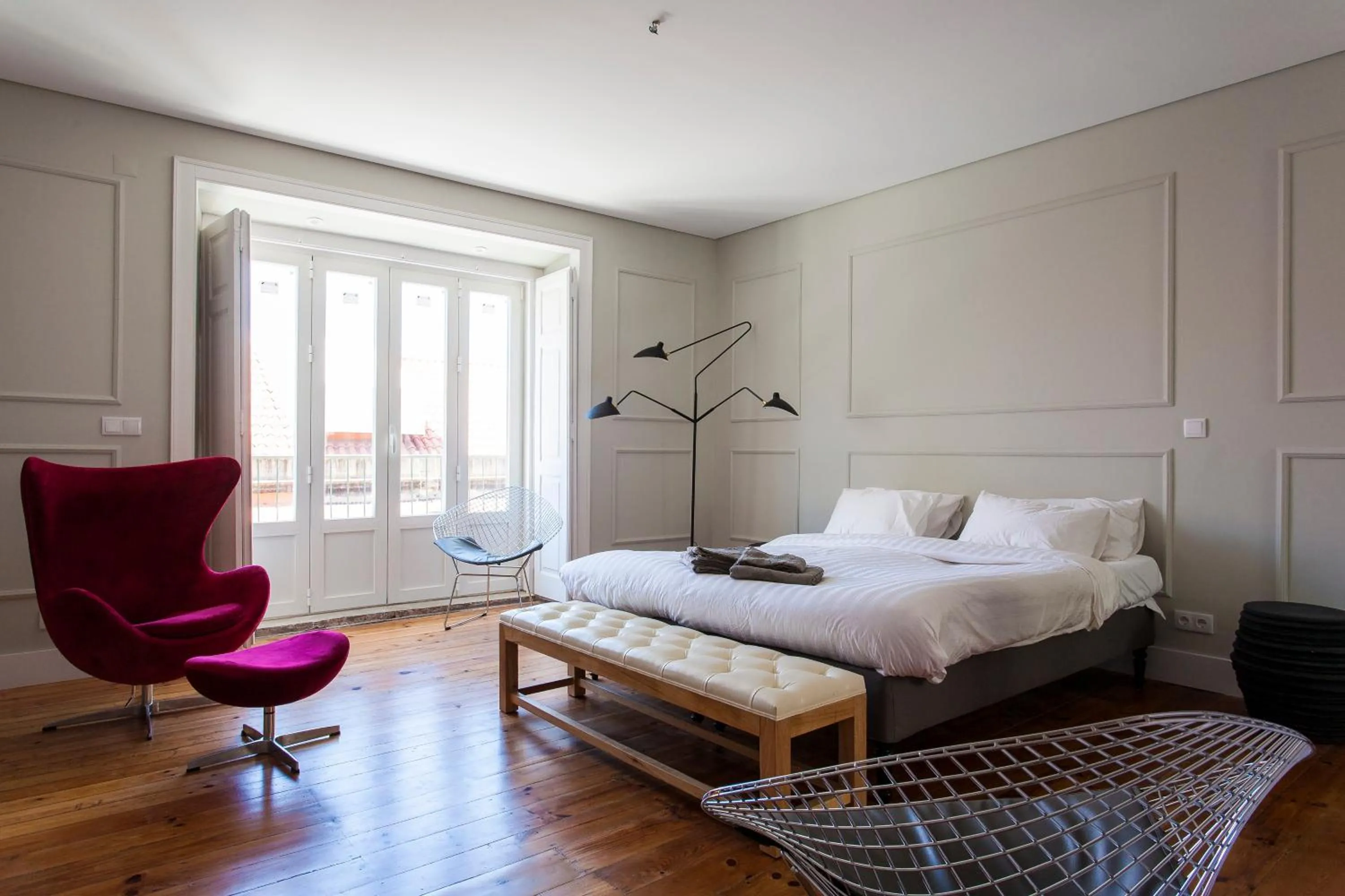 Bed in LuxLapa Duplex