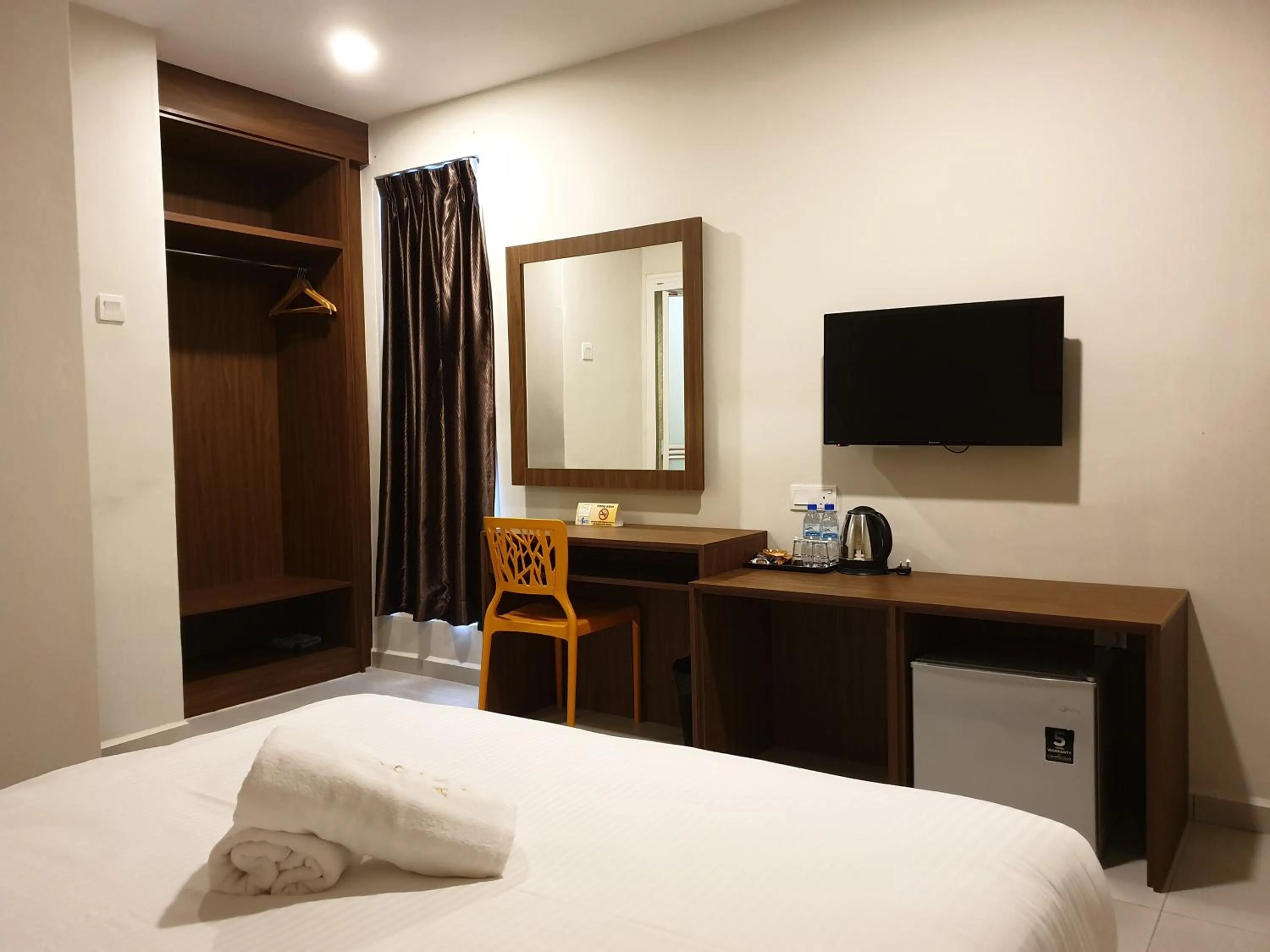 TV and multimedia, Bed in Ants Hotel